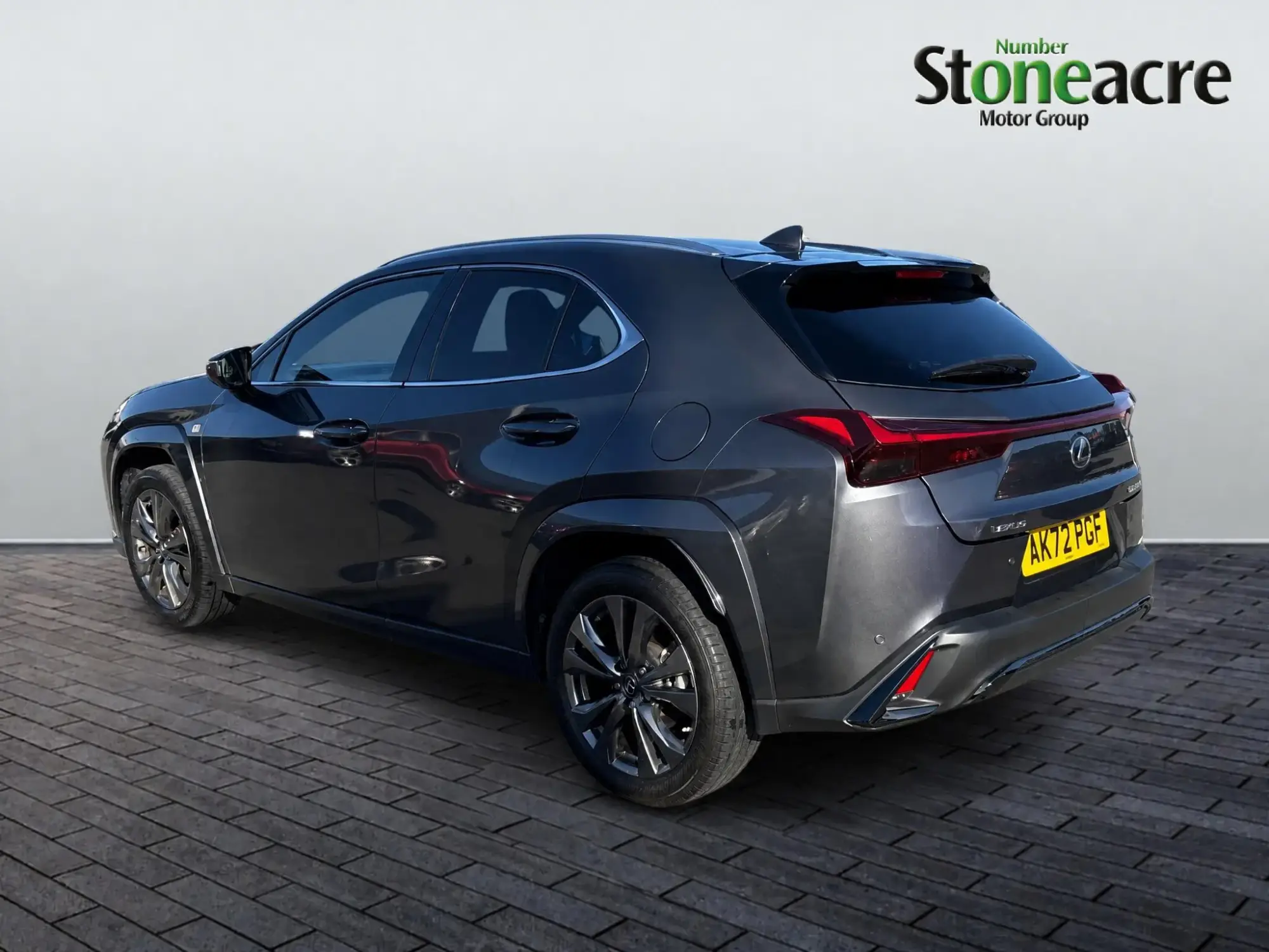 Lexus UX Self-Charging Hybrid Image 4 Lexus UX Self-Charging Hybrid Image 4