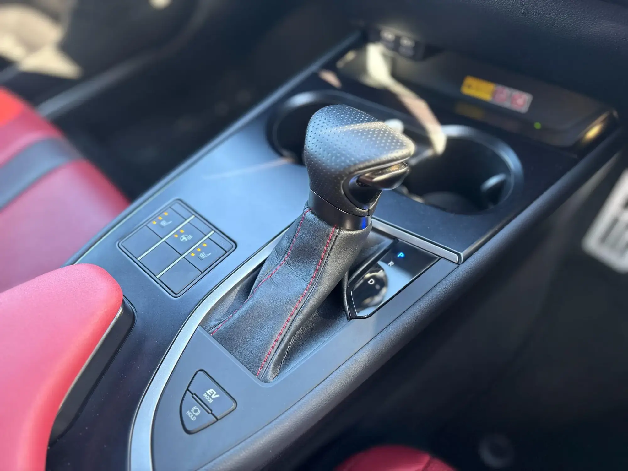 Lexus UX Self-Charging Hybrid Image 10 Lexus UX Self-Charging Hybrid Image 10