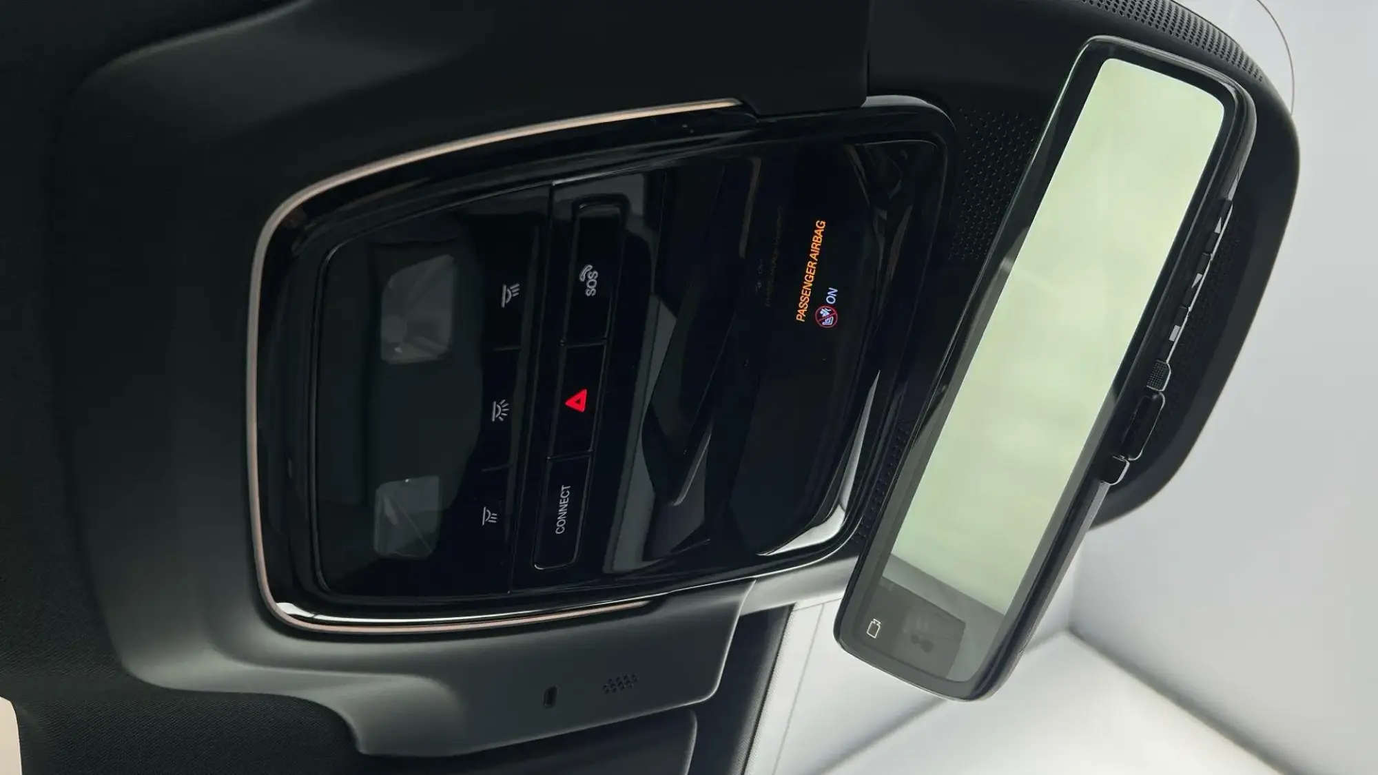 Polestar 4 SUV Image 25 Polestar 4 SUV Image 25