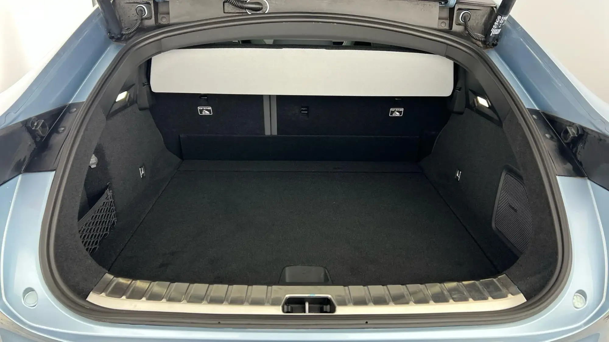 Polestar 4 SUV Image 28 Polestar 4 SUV Image 28