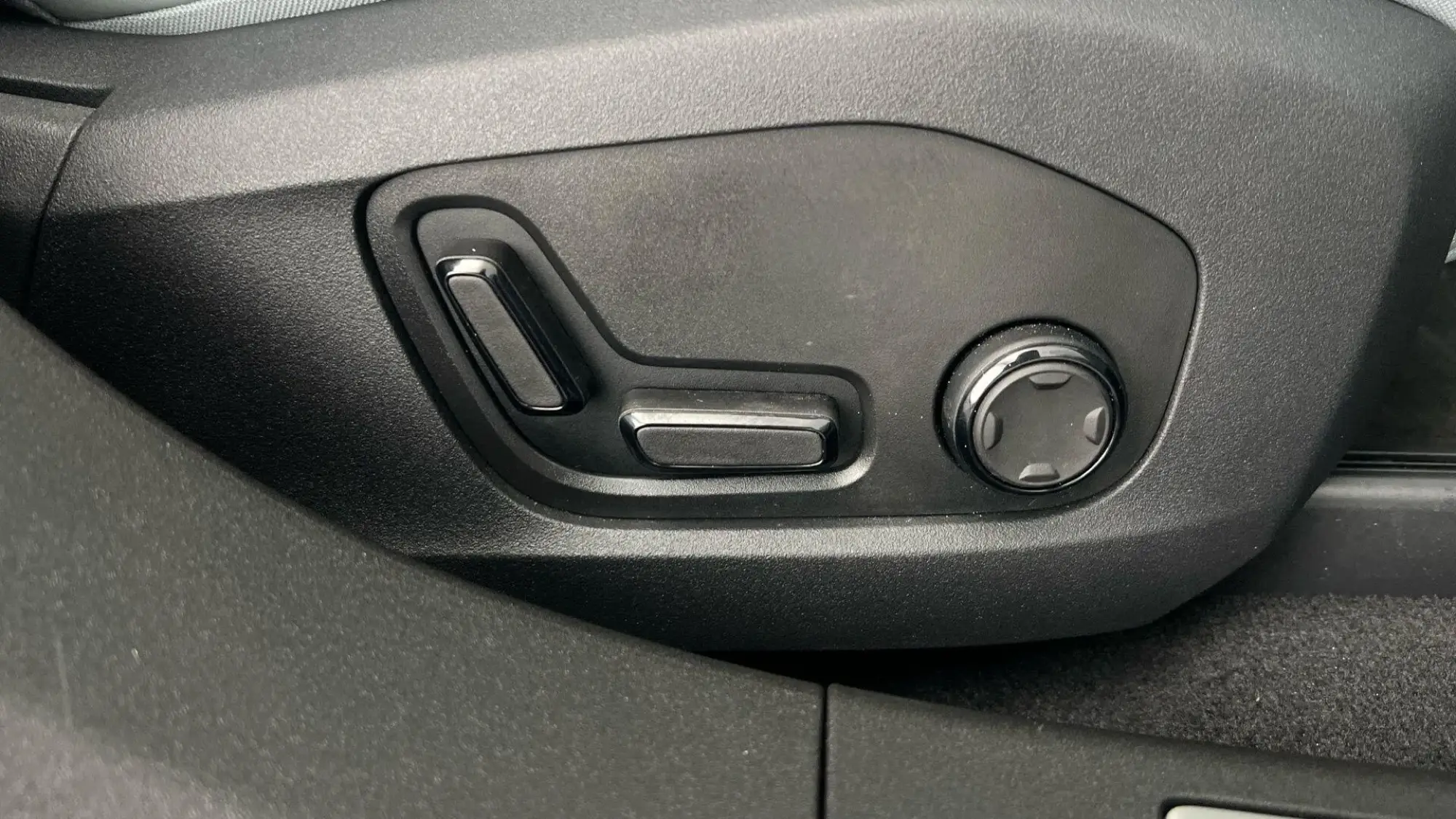 Polestar 4 SUV Image 38 Polestar 4 SUV Image 38