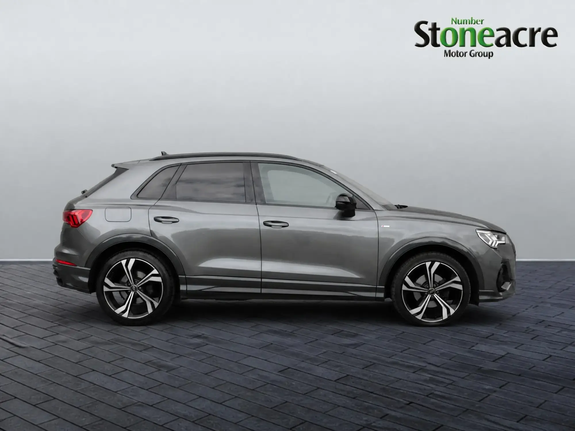 Audi Q3 Image 2