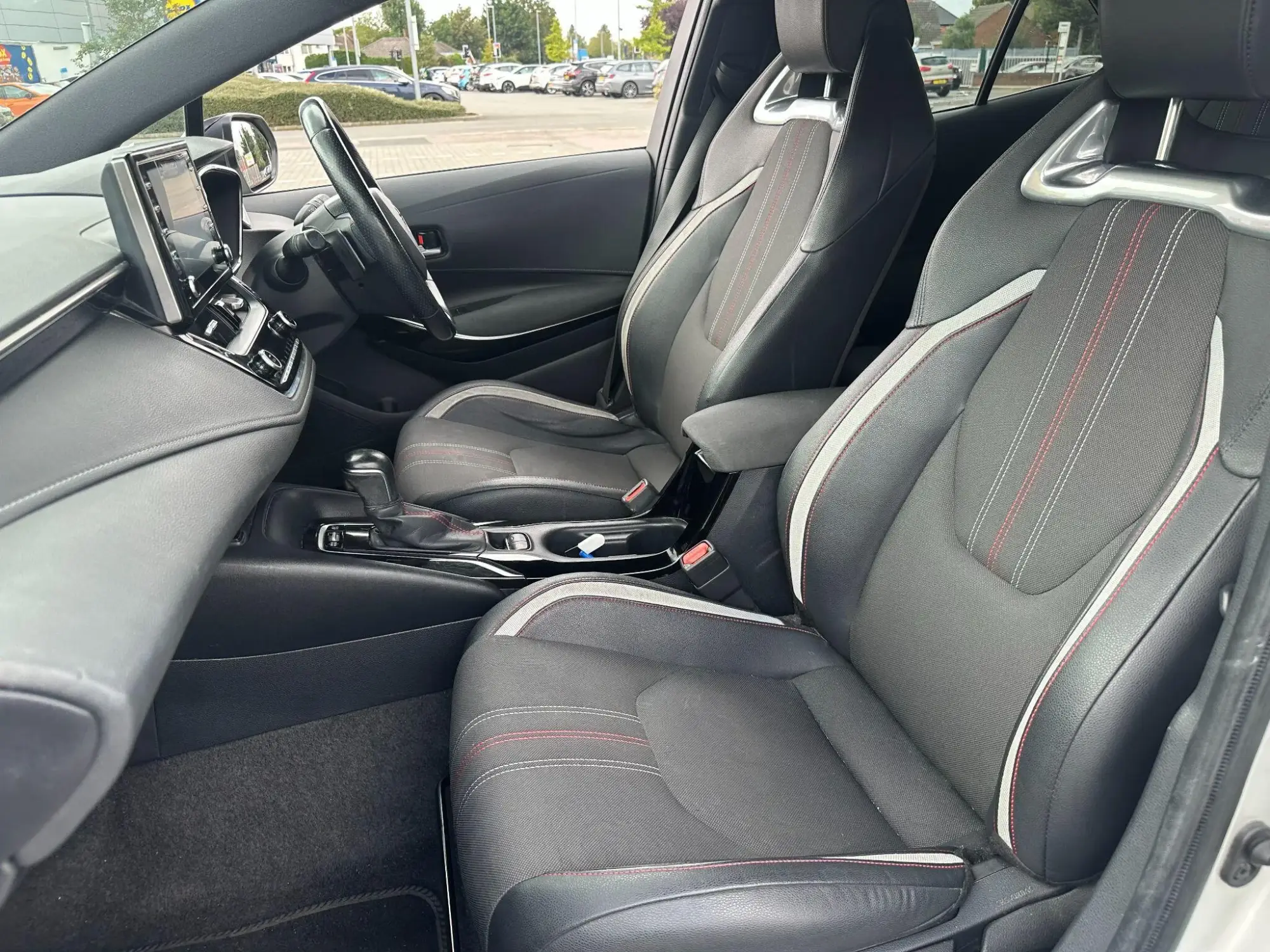 Toyota Corolla Hybrid Image 34 Toyota Corolla Hybrid Image 34