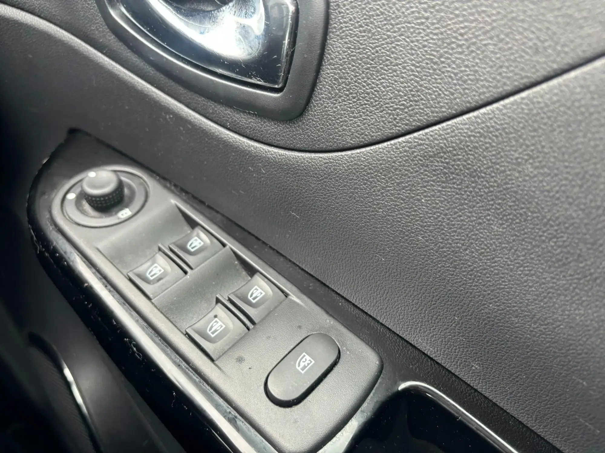 Renault Captur Image 19 Renault Captur Image 19