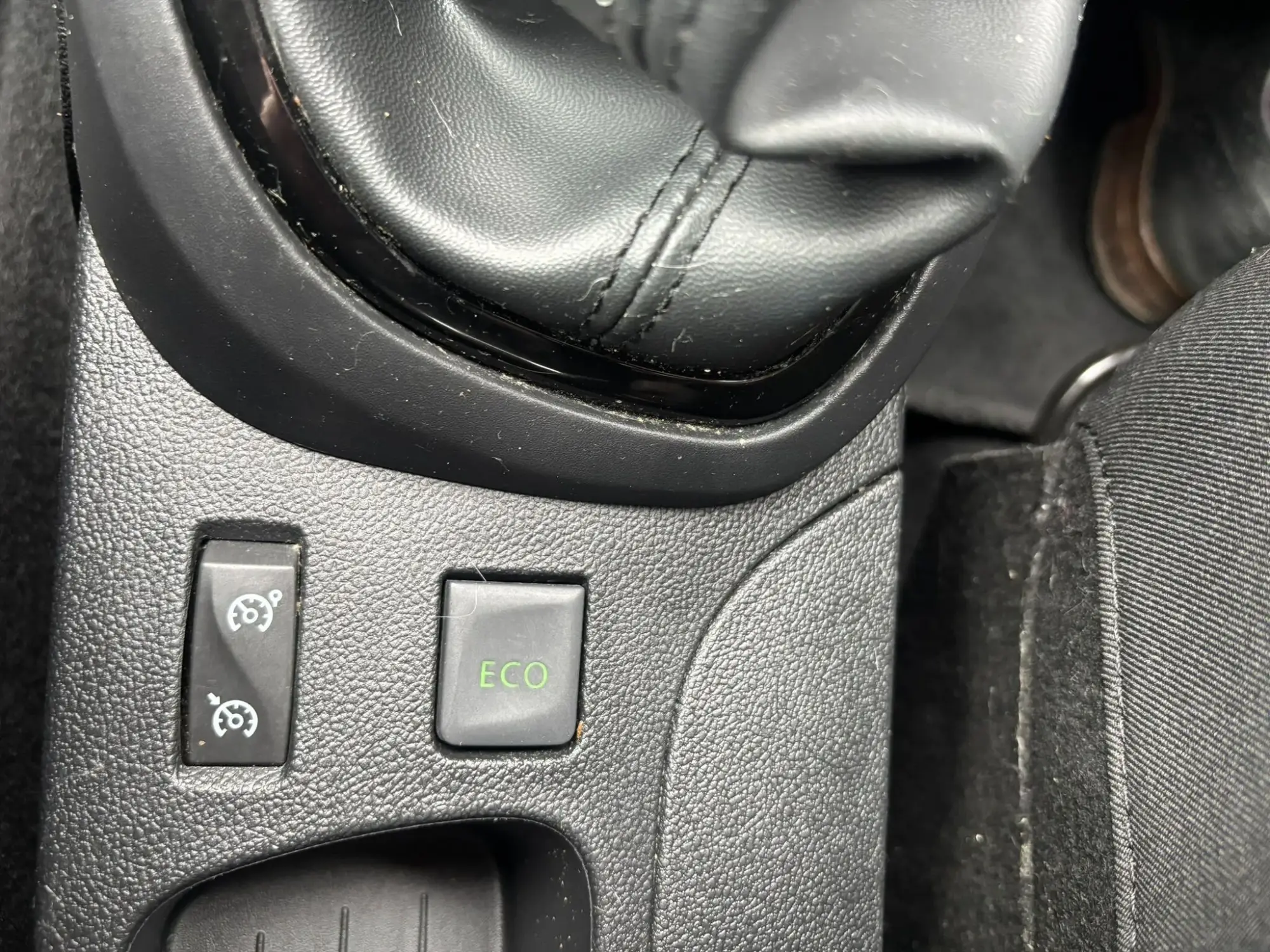 Renault Captur Image 24 Renault Captur Image 24