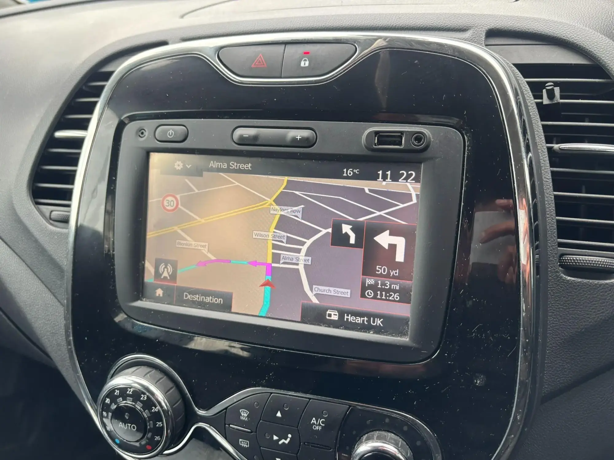 Renault Captur Image 26 Renault Captur Image 26