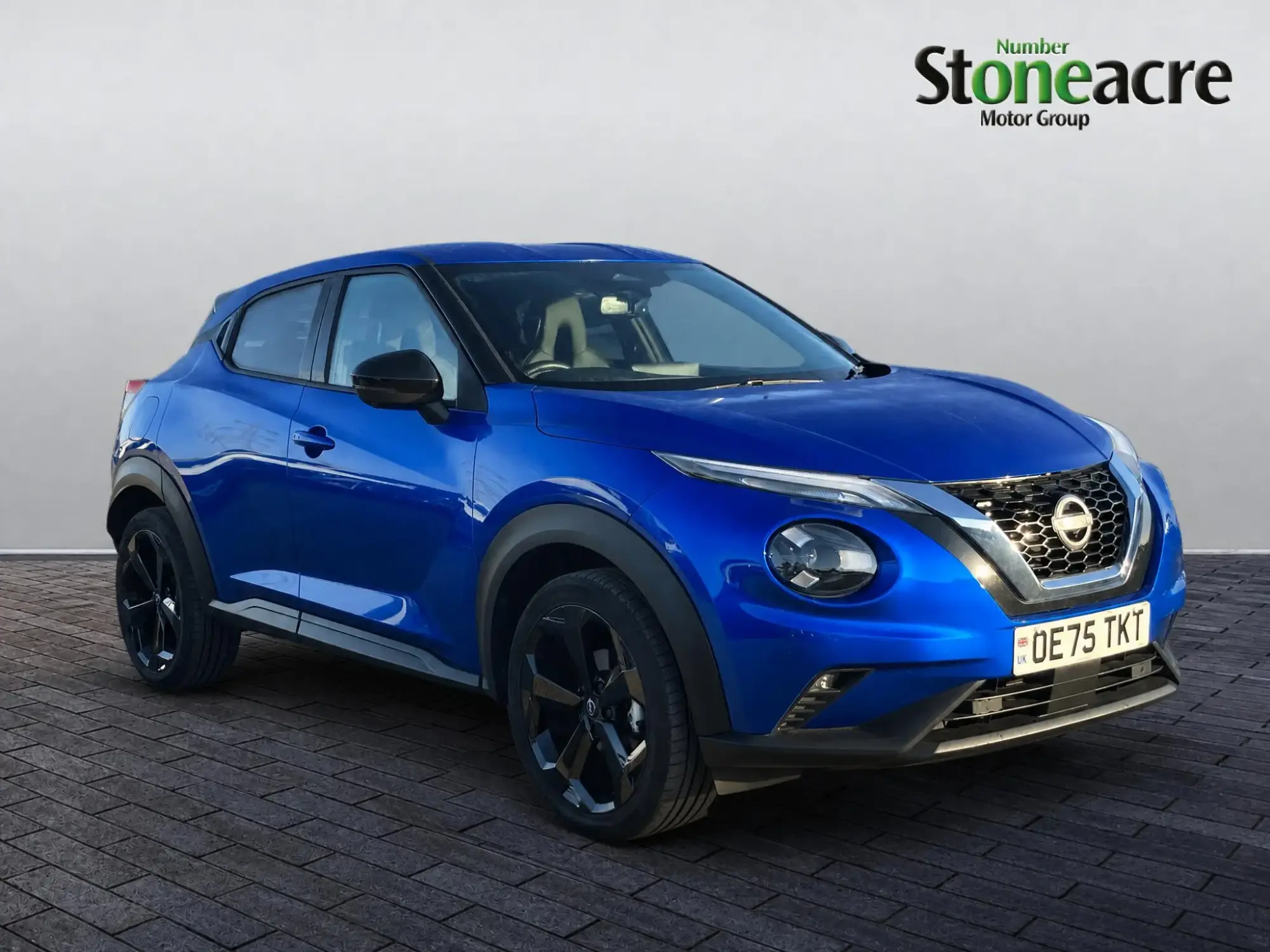 Nissan Juke 1.0 DIG-T Tekna Euro 6 (s/s) 5dr OE75TKT Image 1