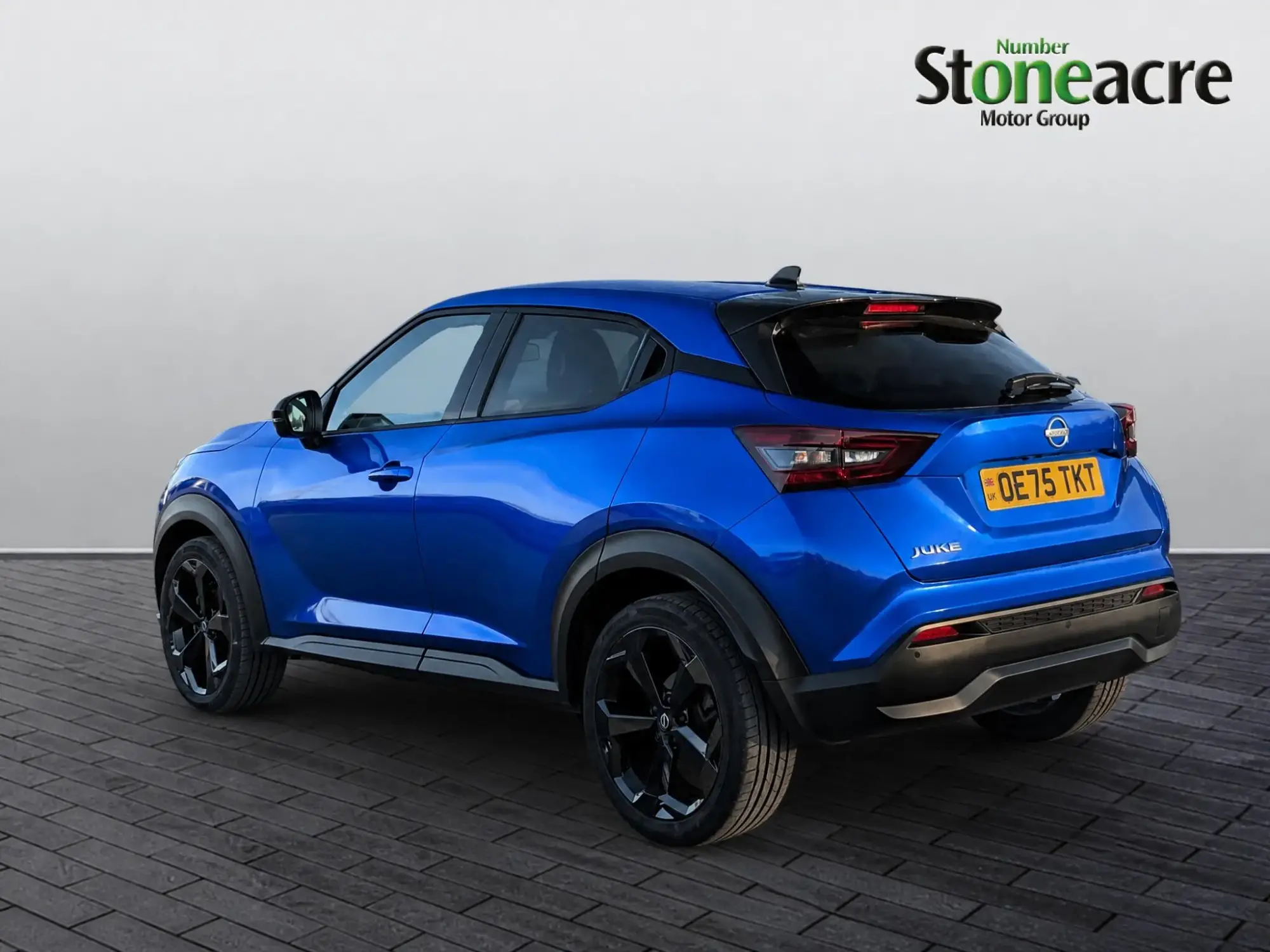 Nissan Juke 1.0 DIG-T Tekna Euro 6 (s/s) 5dr OE75TKT Image 3