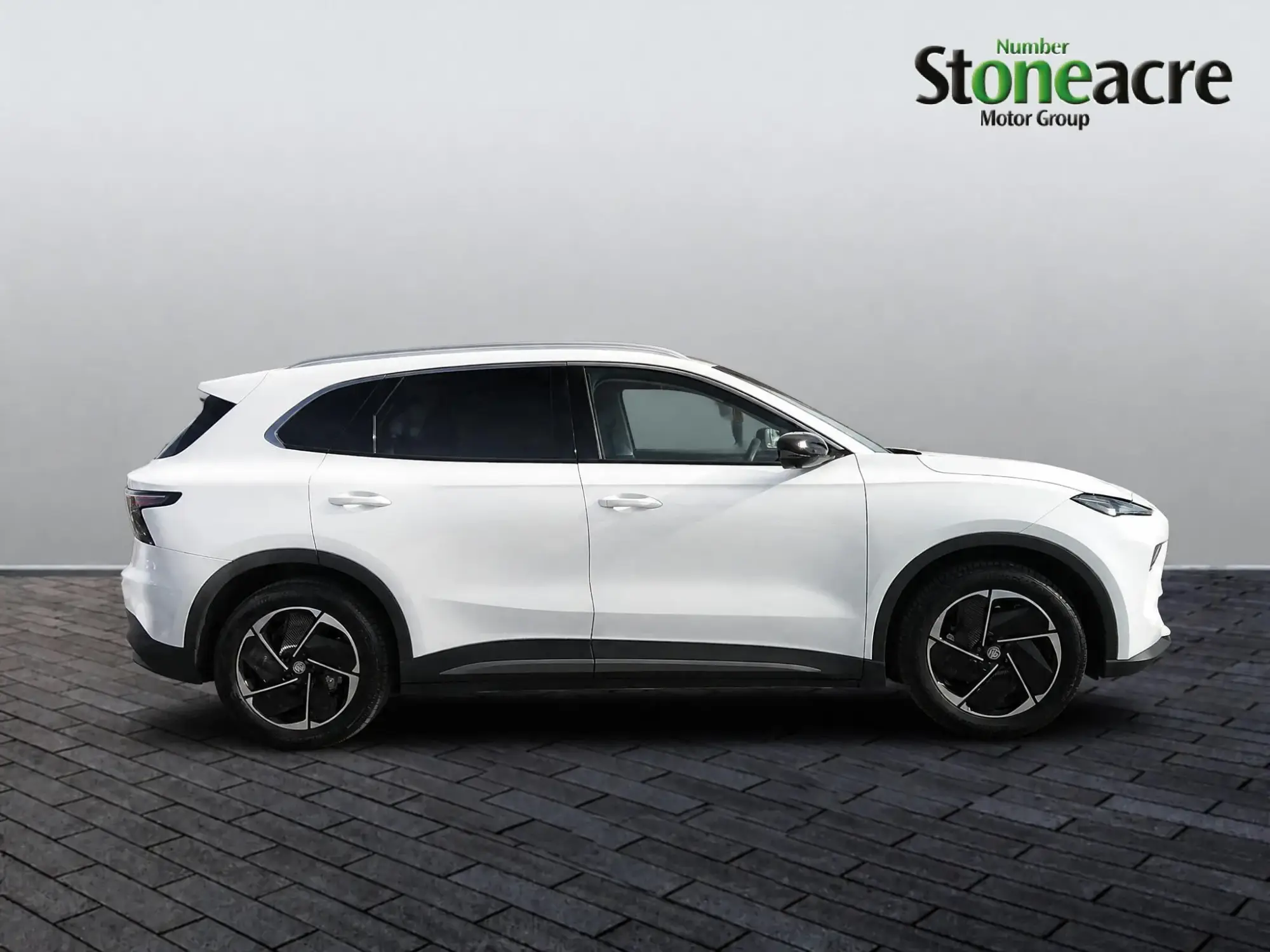 MG S5 EV 64kWh Trophy Long Range Auto 5dr FM25ELX Image 2 MG S5 EV 64kWh Trophy Long Range Auto 5dr FM25ELX Image 2