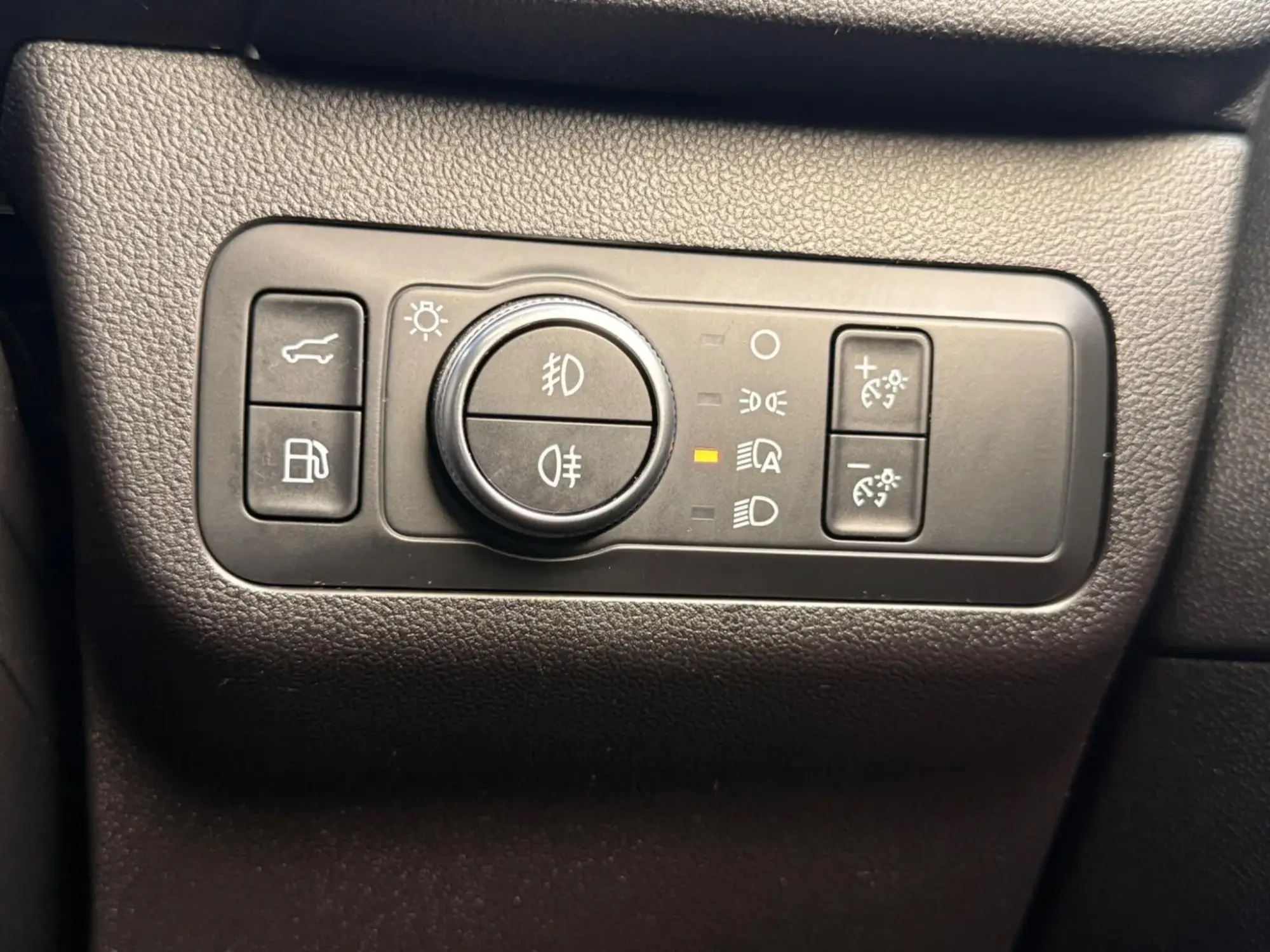 Ford Kuga Plug-In Hybrid Image 18 Ford Kuga Plug-In Hybrid Image 18