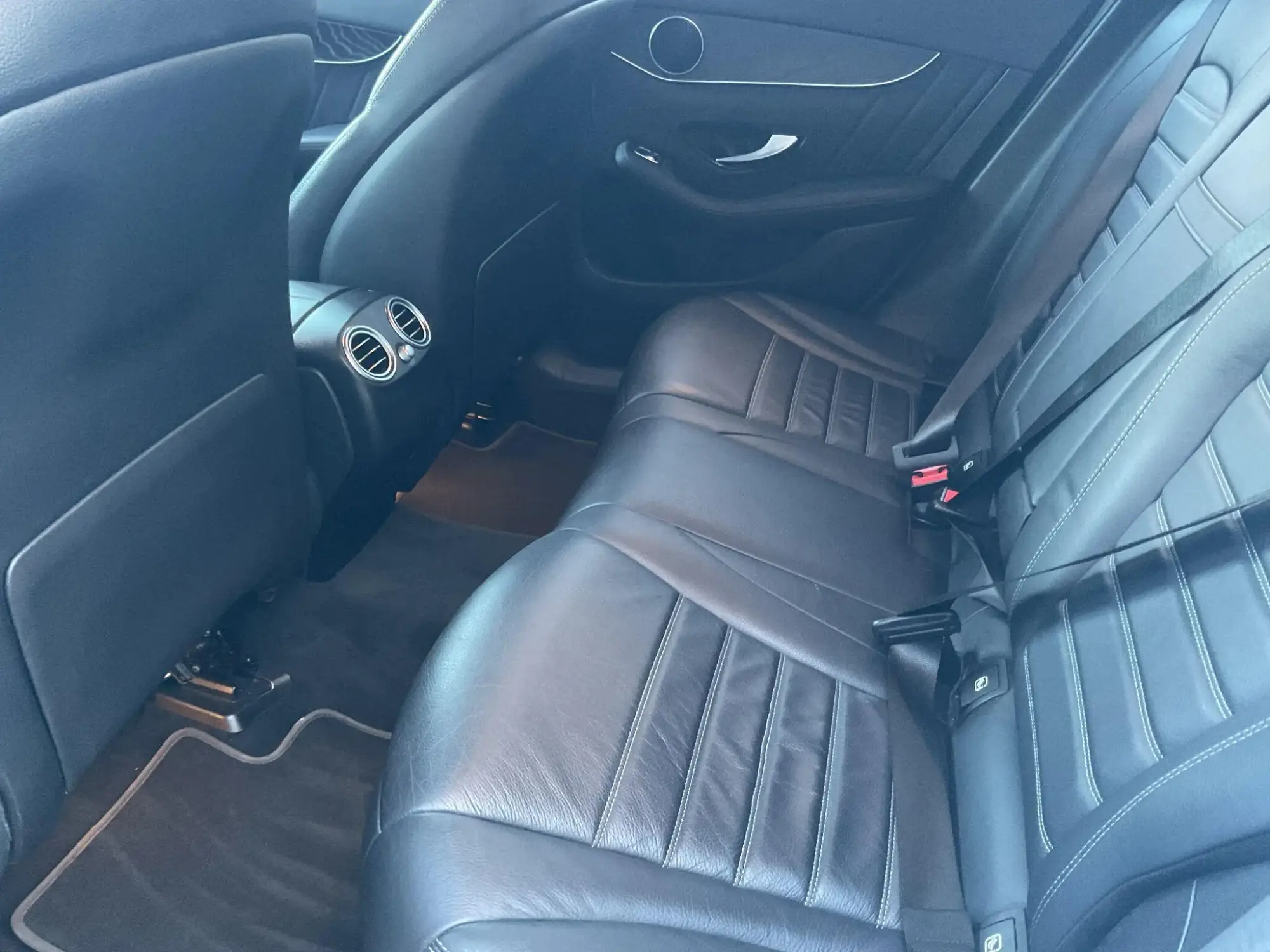 Mercedes-Benz GLC Image 13 Mercedes-Benz GLC Image 13