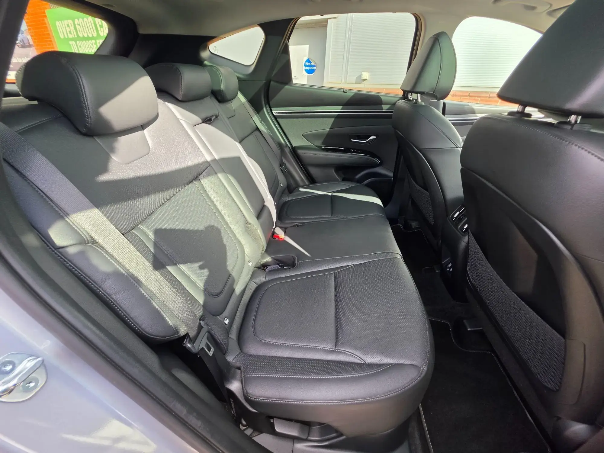 Hyundai TUCSON Hybrid Image 11