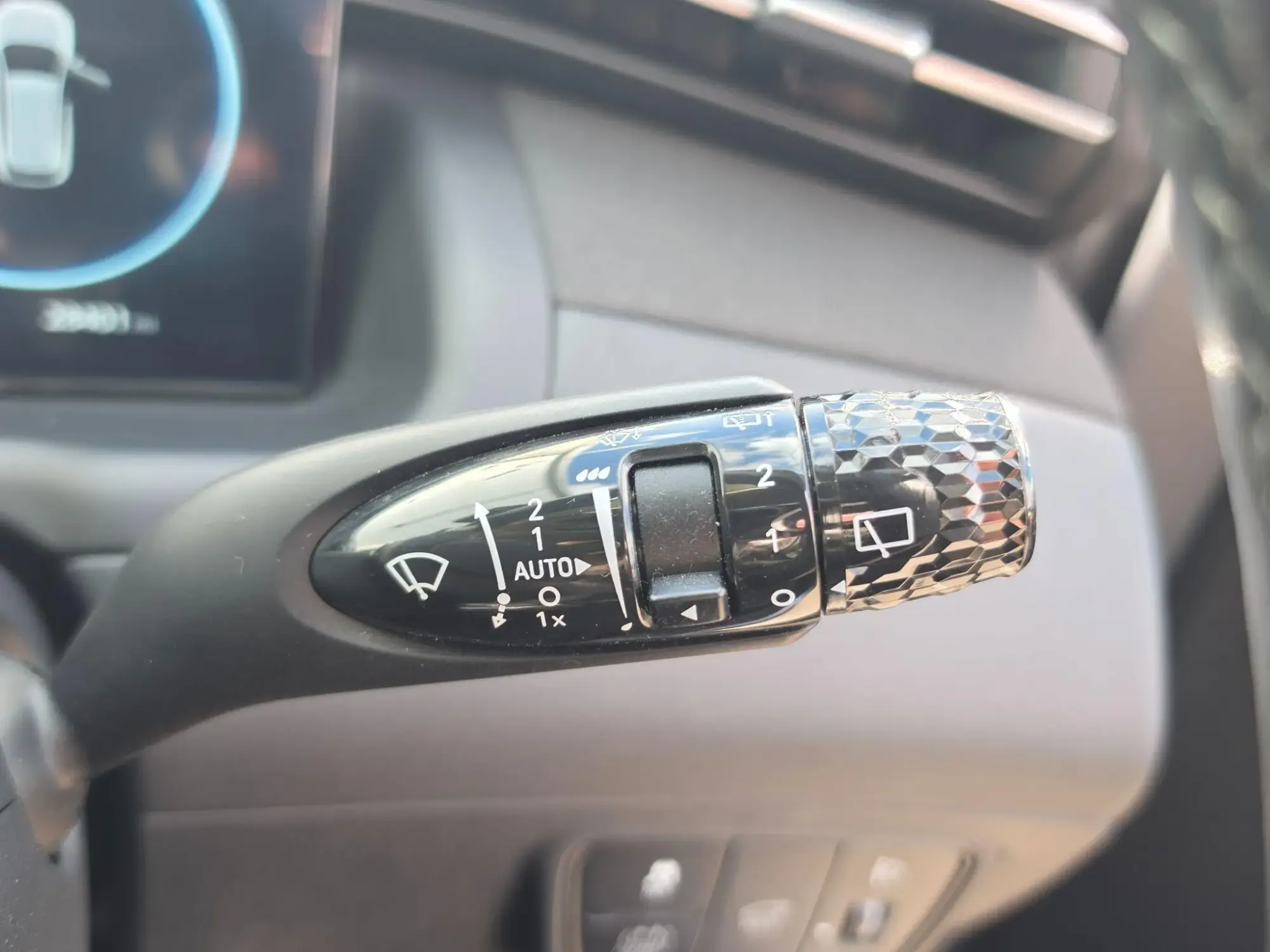Hyundai TUCSON Hybrid Image 18