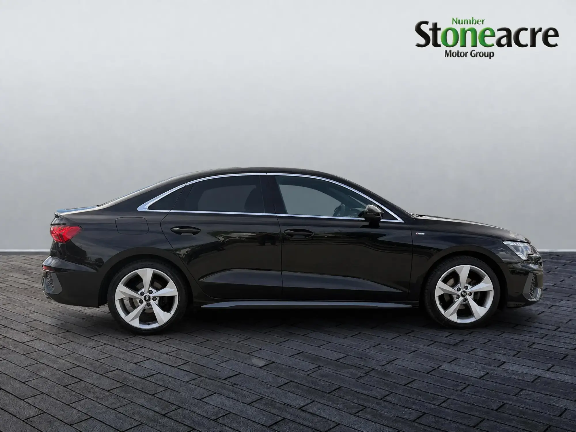 Audi A3 1.5 TFSI 35 S line Euro 6 (s/s) 4dr NG23WWS Image 2 Audi A3 1.5 TFSI 35 S line Euro 6 (s/s) 4dr NG23WWS Image 2