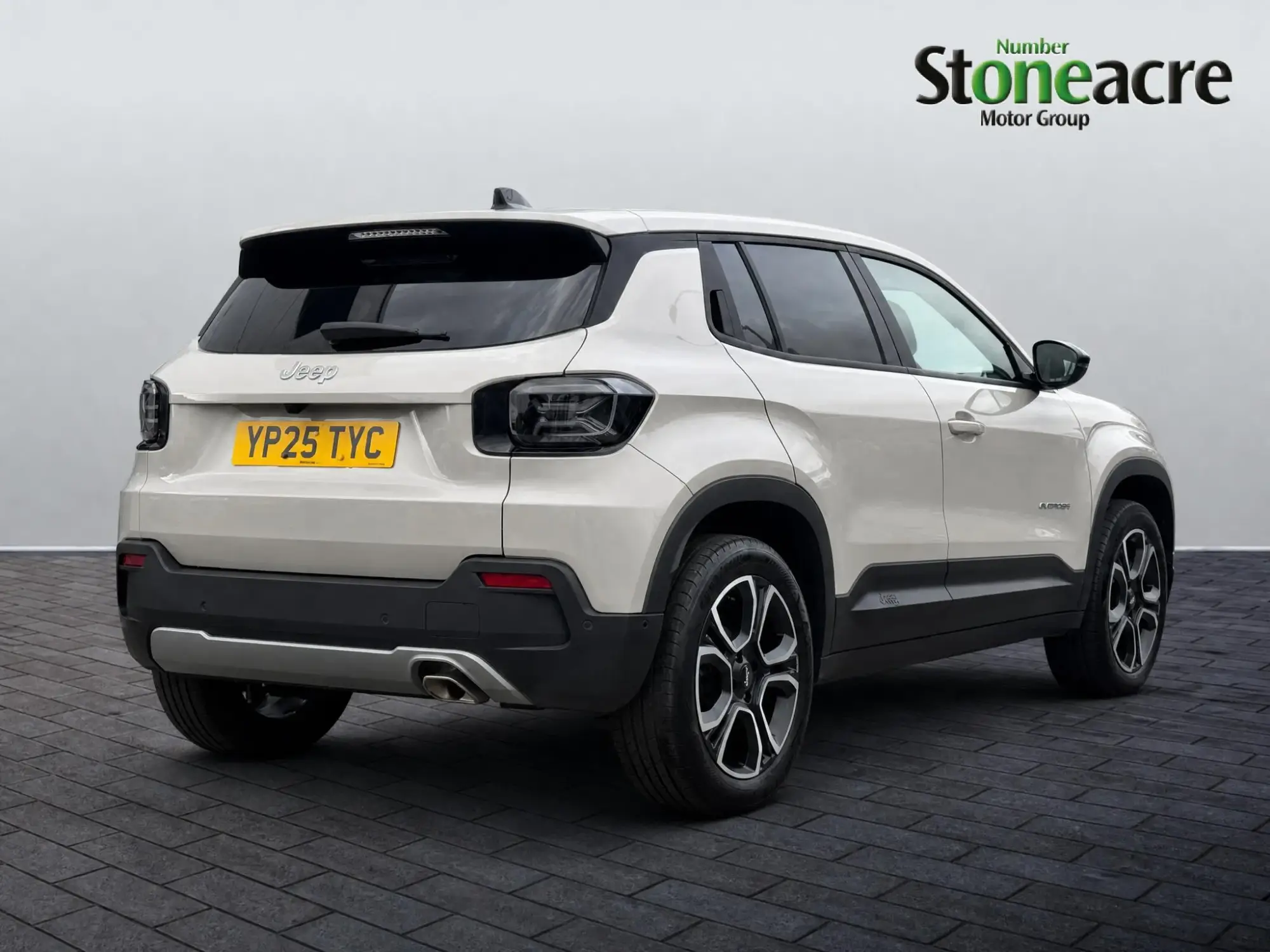 Jeep Avenger e-Hybrid 1.2 e-Hybrid MHEV Summit e-DCT Euro 6 (s/s) 5dr YP25TYC Image 3 Jeep Avenger e-Hybrid 1.2 e-Hybrid MHEV Summit e-DCT Euro 6 (s/s) 5dr YP25TYC Image 3