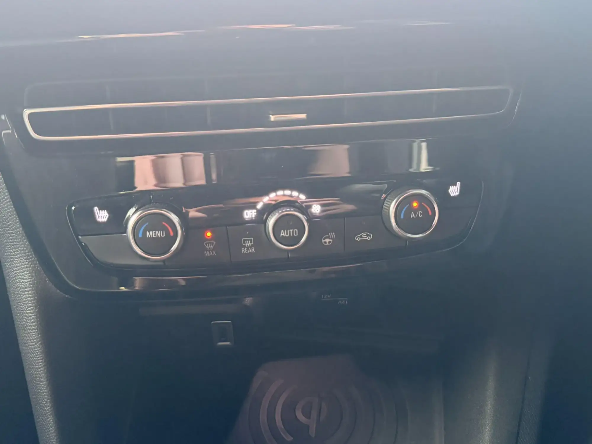 Vauxhall Mokka Electric Image 17