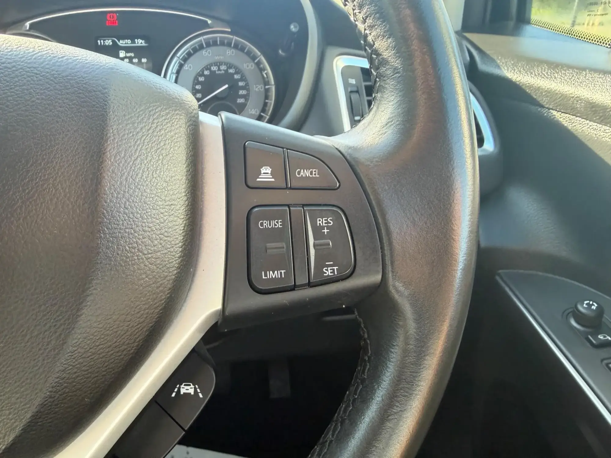 Suzuki S-Cross Image 17 Suzuki S-Cross Image 17