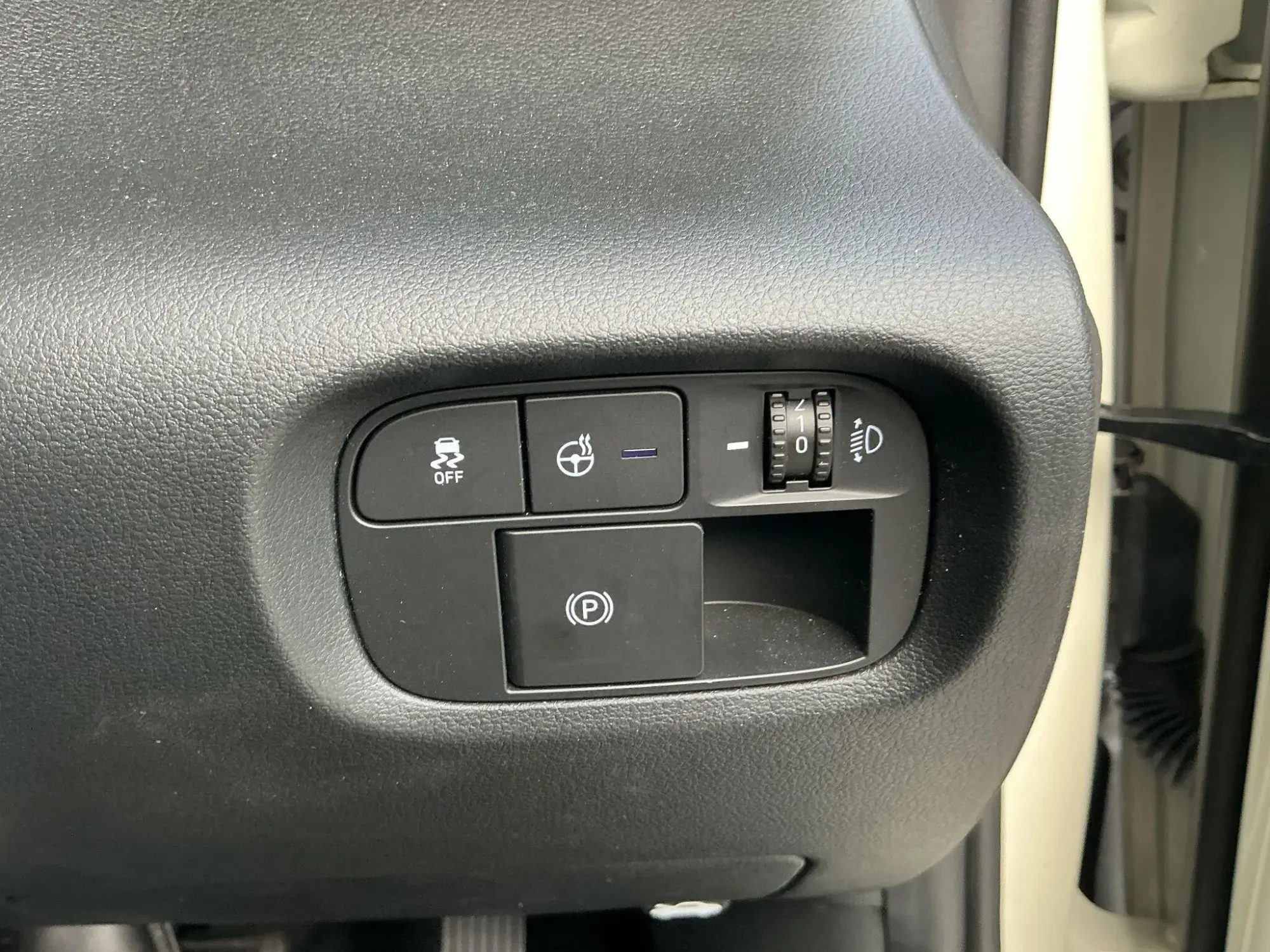 Hyundai INSTER Image 23