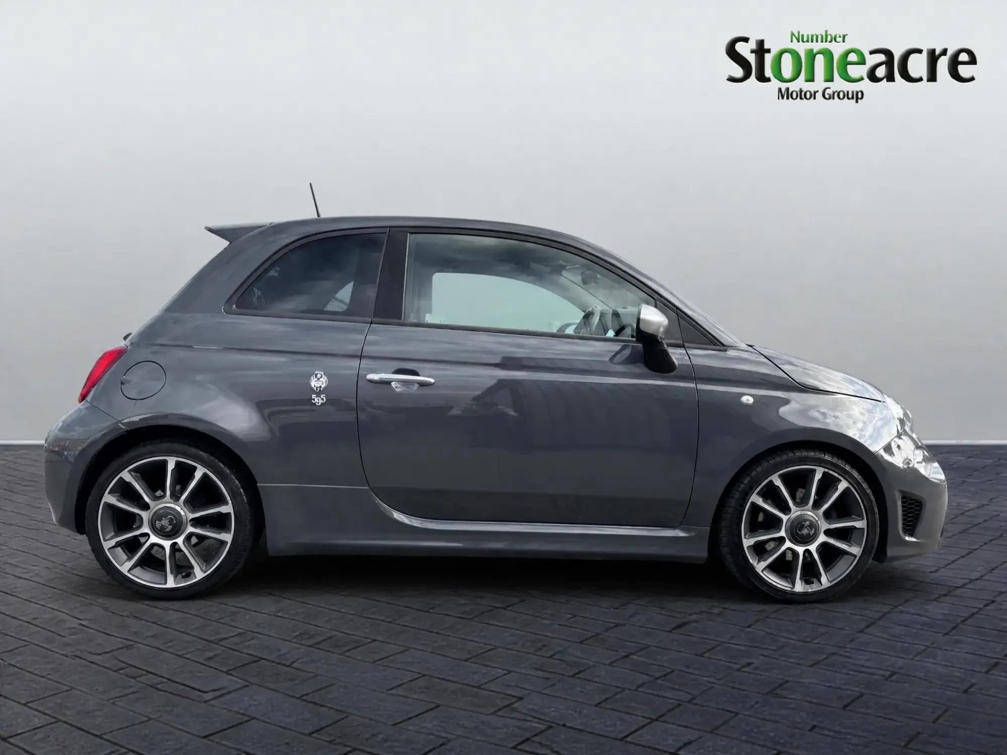 Abarth 595 Image 2 Abarth 595 Image 2