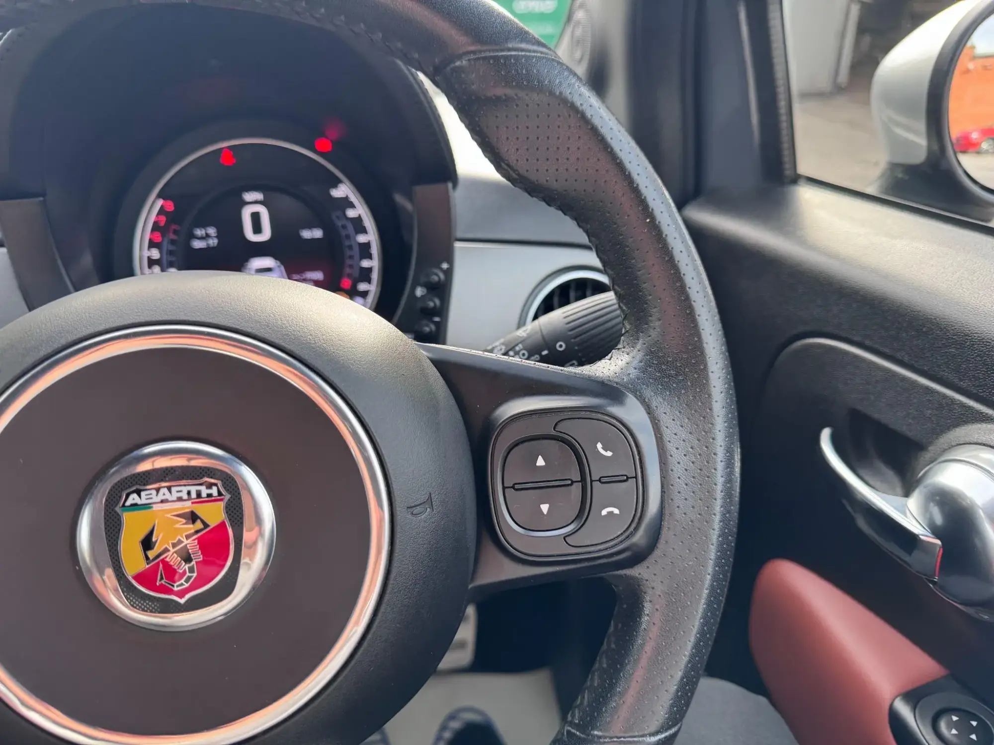Abarth 595 Image 25 Abarth 595 Image 25