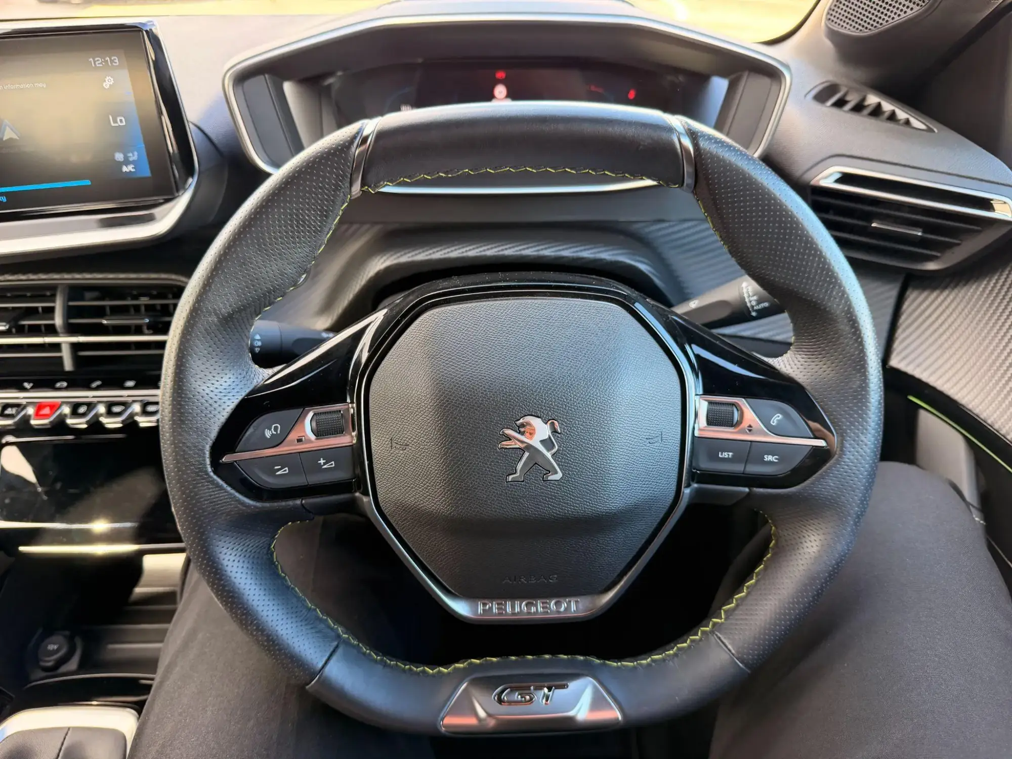 Peugeot 208 Image 25 Peugeot 208 Image 25
