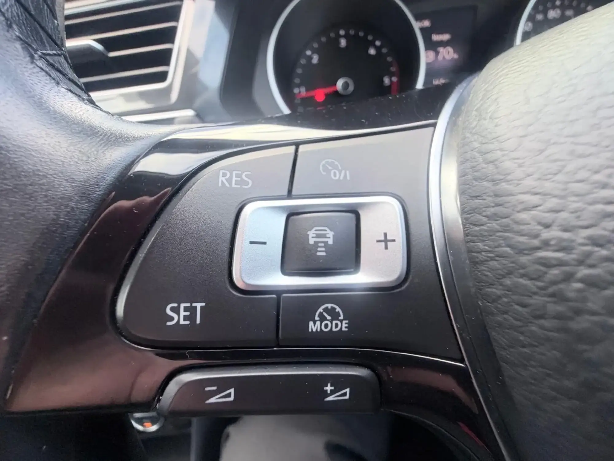 Volkswagen Tiguan Image 15