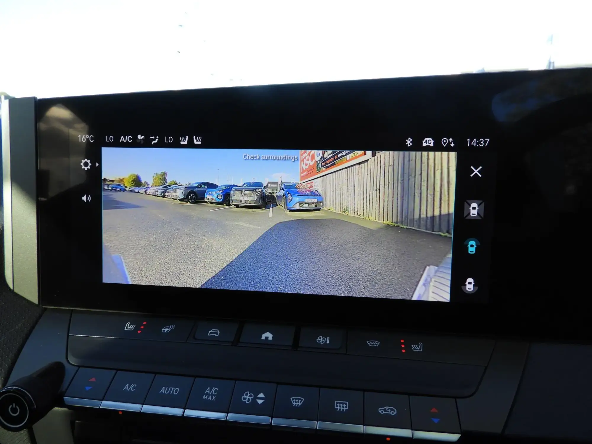 Vauxhall Astra Image 36