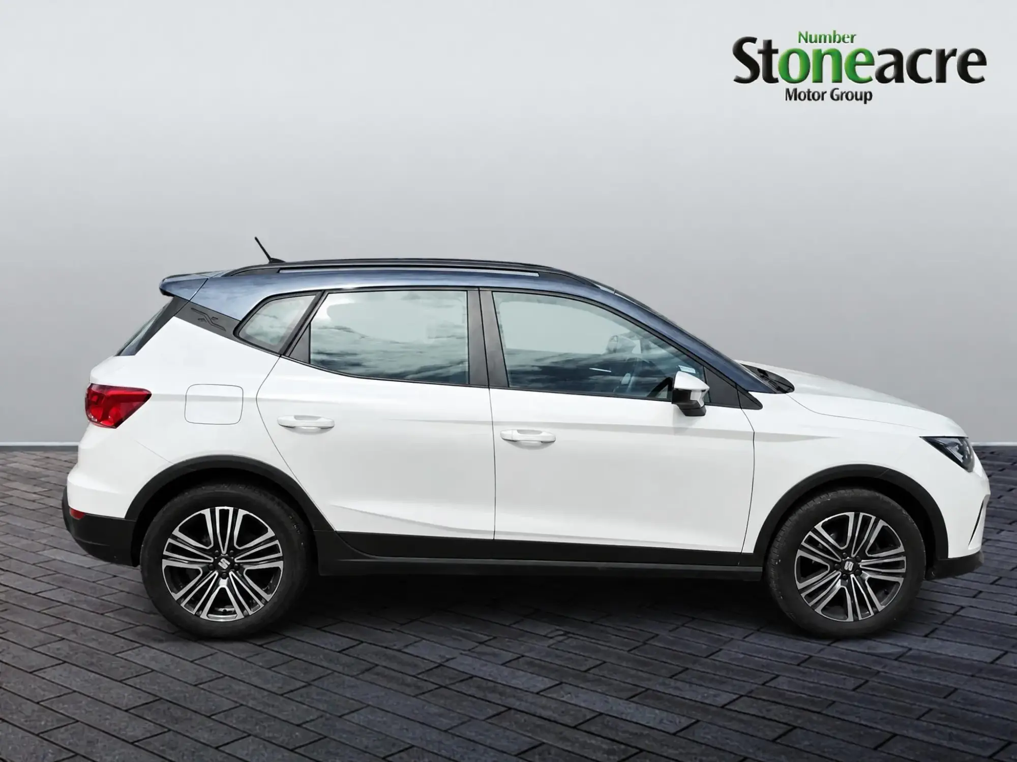 SEAT Arona Image 2