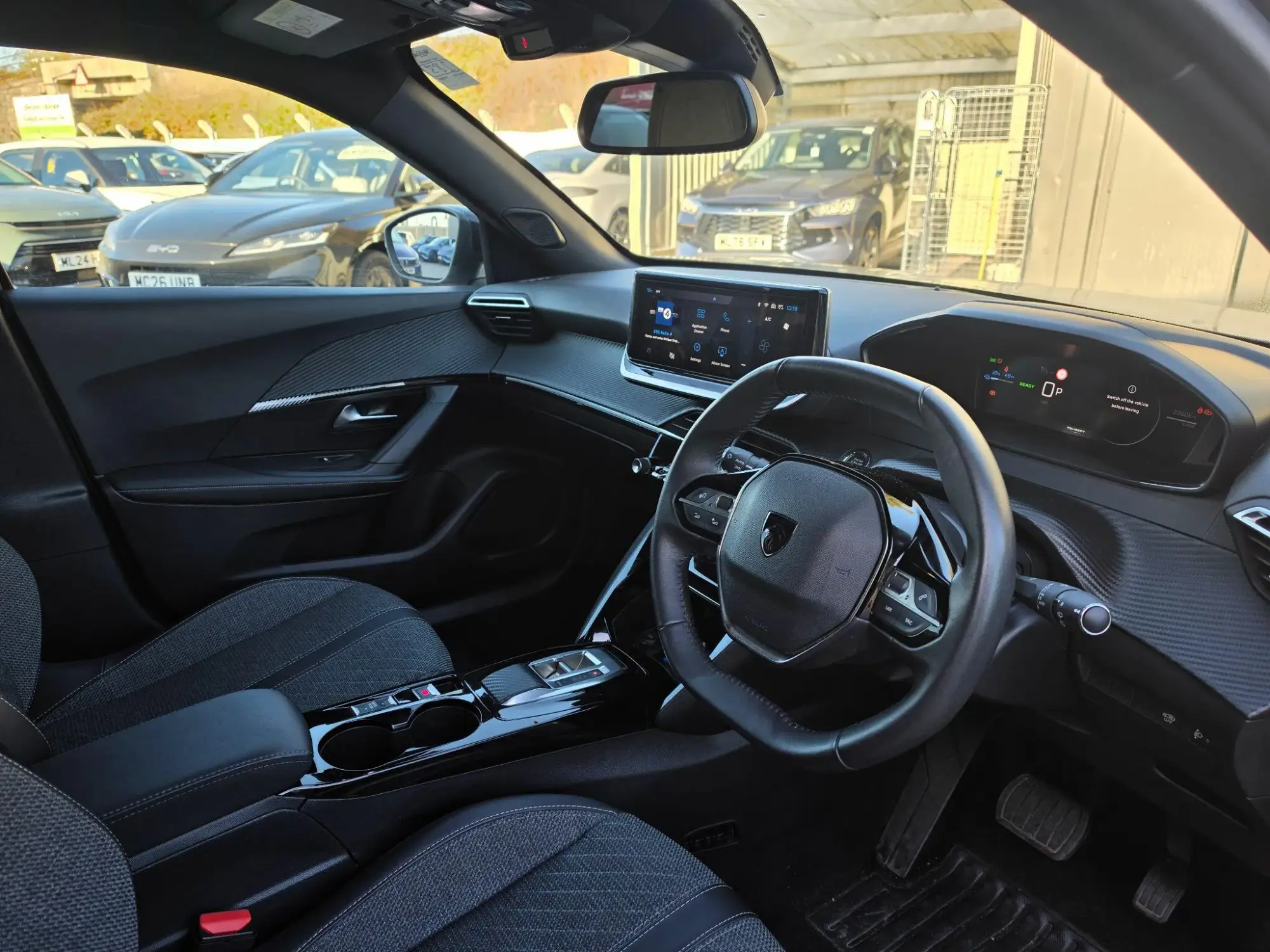 Peugeot E-2008 Image 11