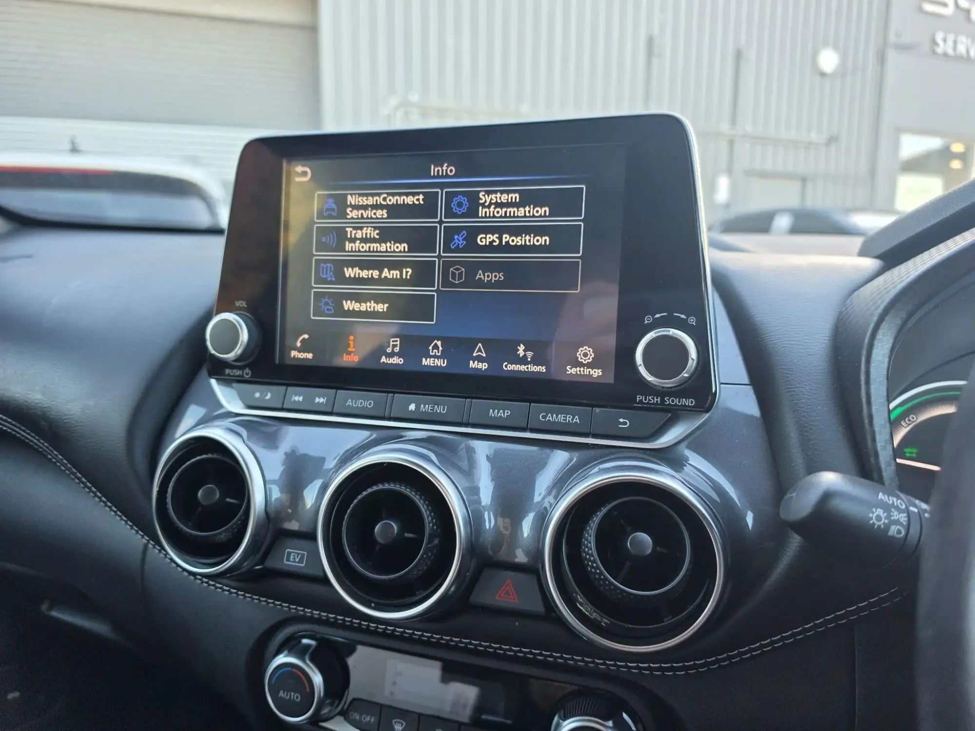 Nissan Juke Hybrid Image 18 Nissan Juke Hybrid Image 18