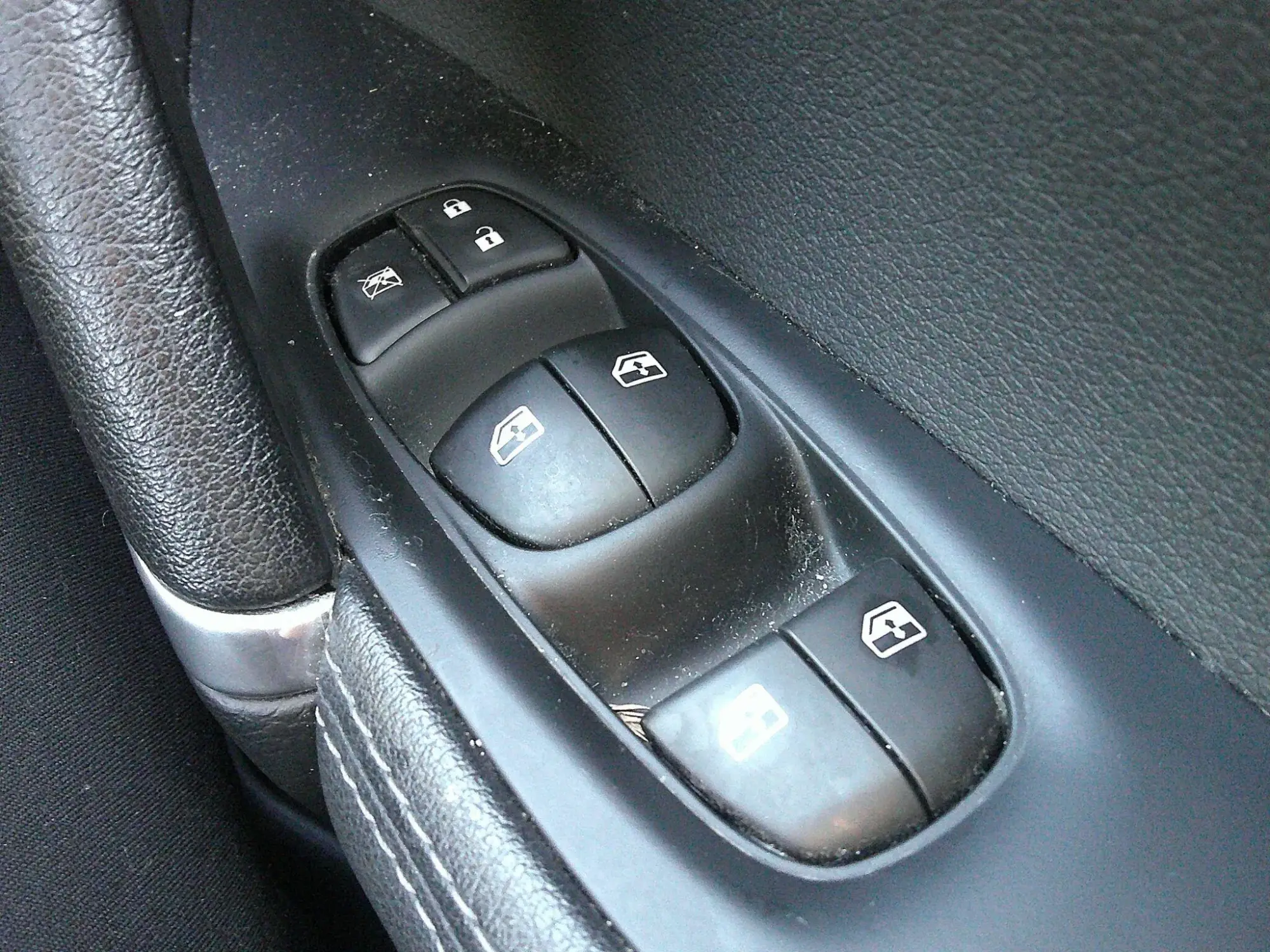 Nissan Qashqai Image 17 Nissan Qashqai Image 17