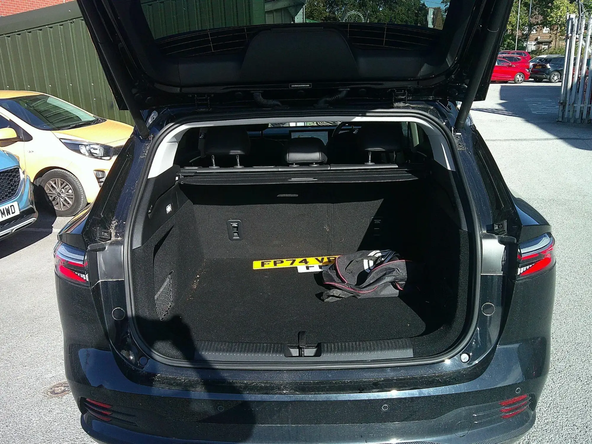 MG HS Plug-in Hybrid Image 9 MG HS Plug-in Hybrid Image 9