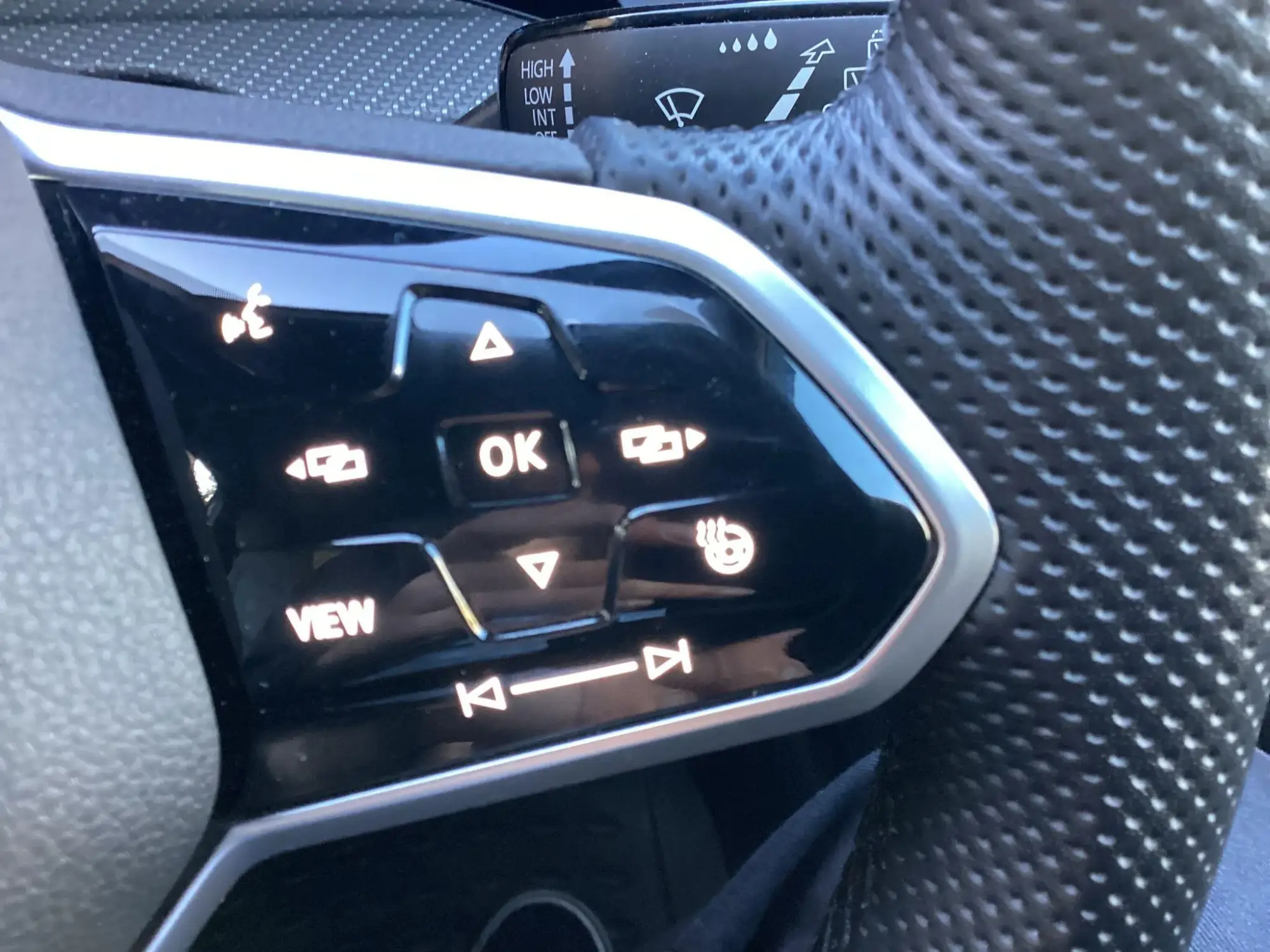 Volkswagen Golf Image 14