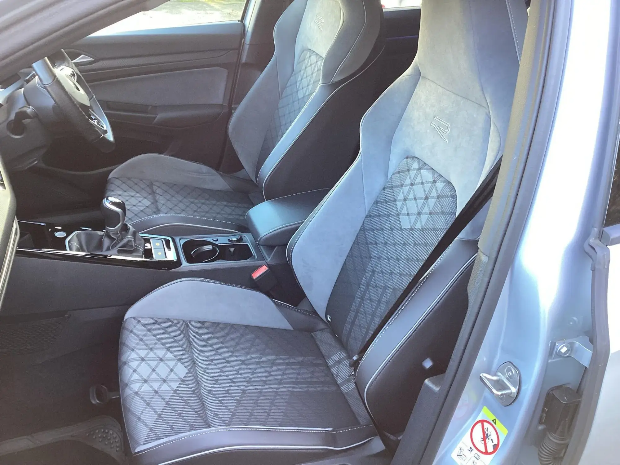 Volkswagen Golf Image 29