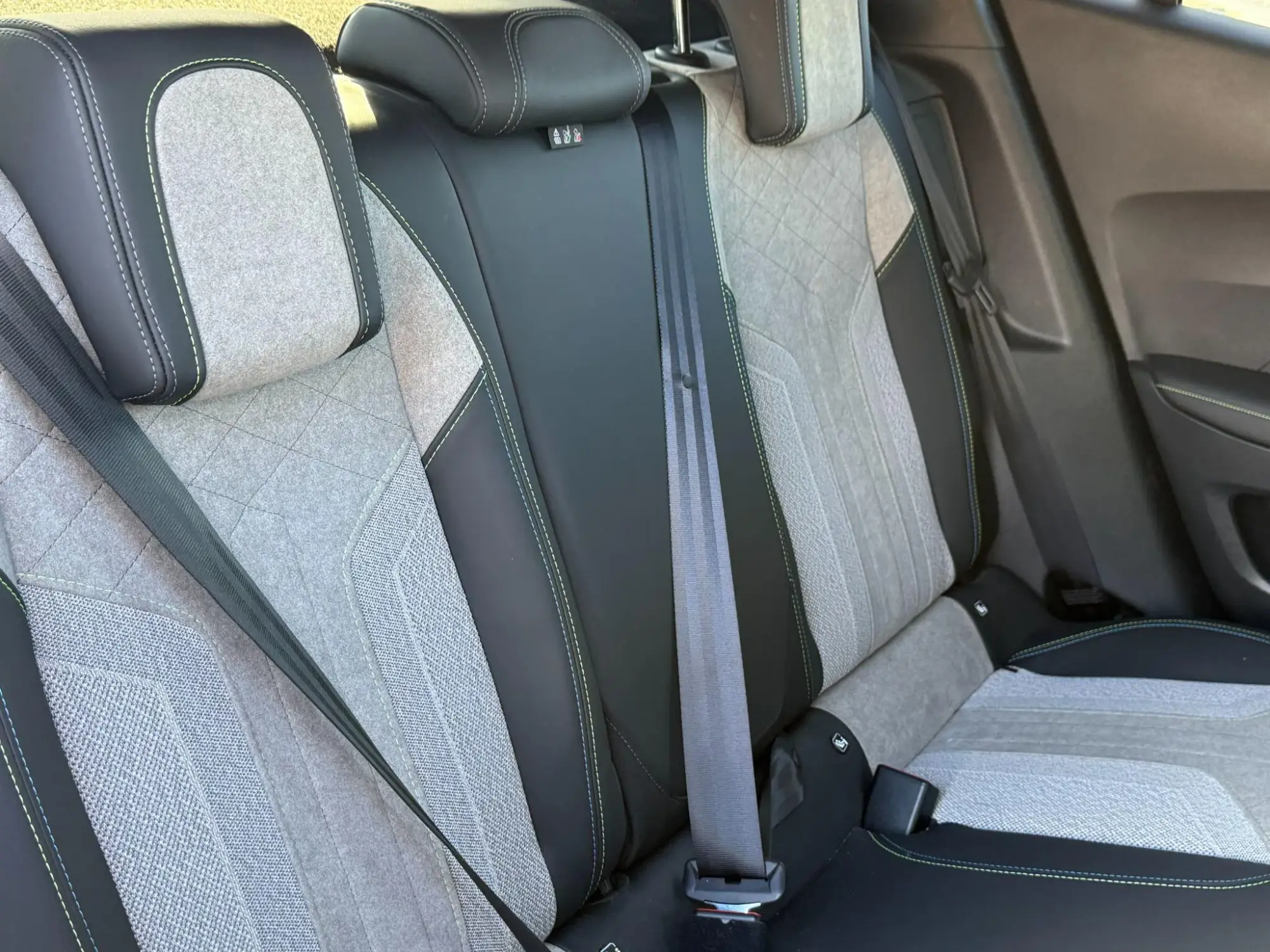 Peugeot E-2008 Image 15