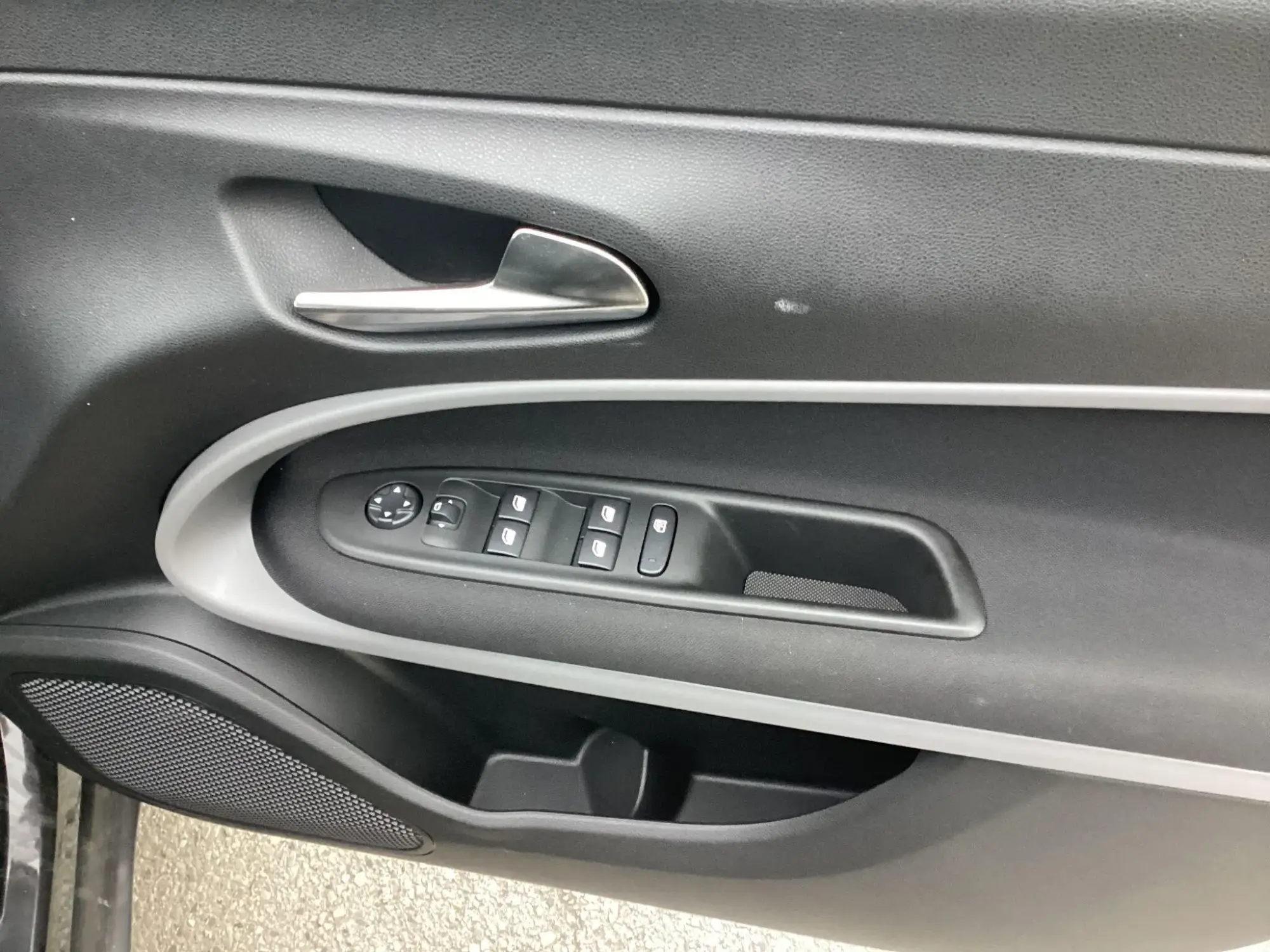 Jeep Avenger Full-Electric Image 16