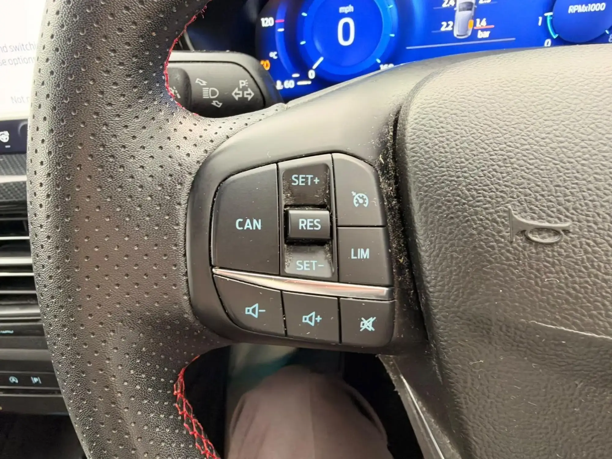 Ford Focus Image 12 Ford Focus Image 12