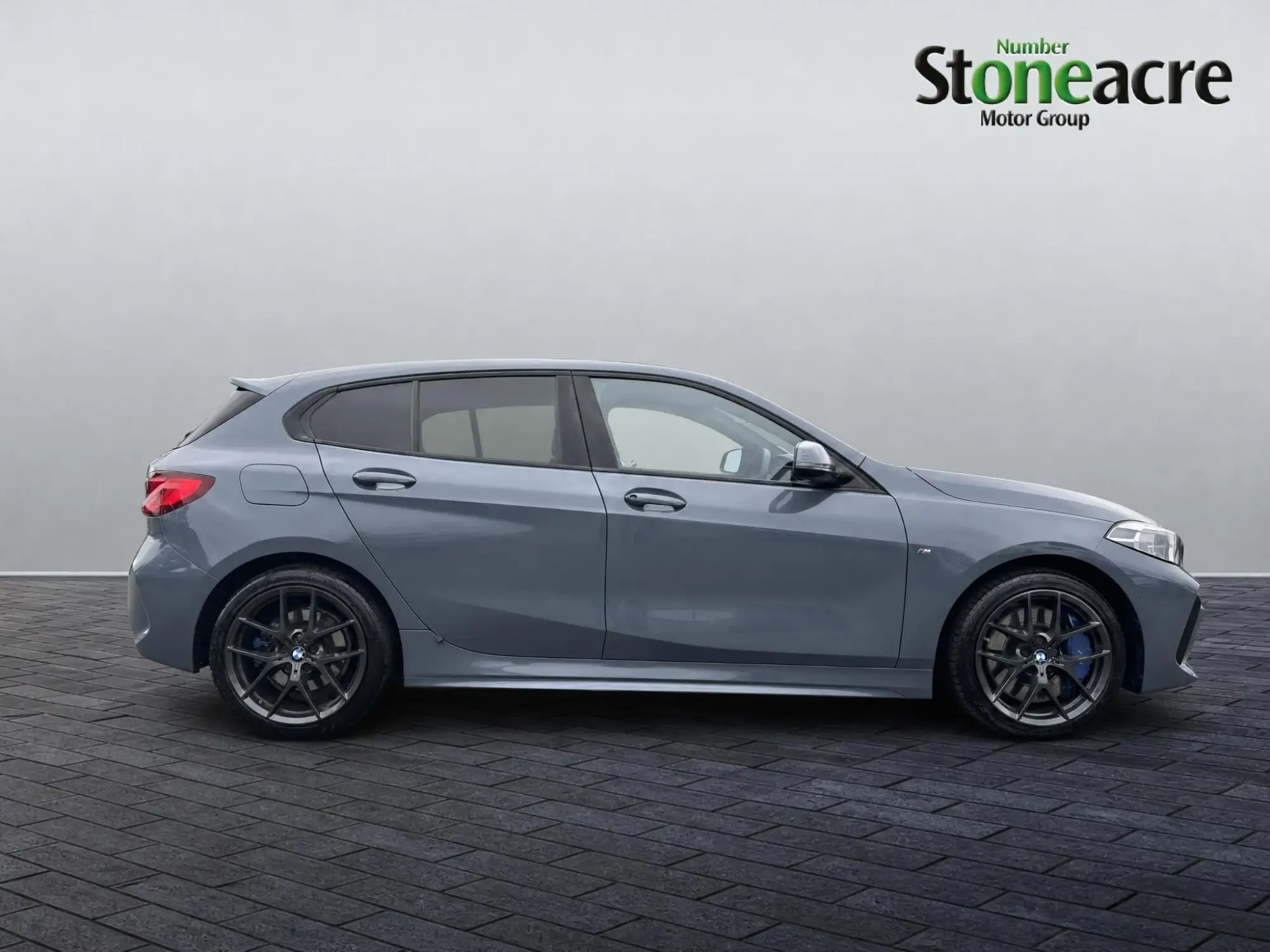 BMW 1 Series Image 2