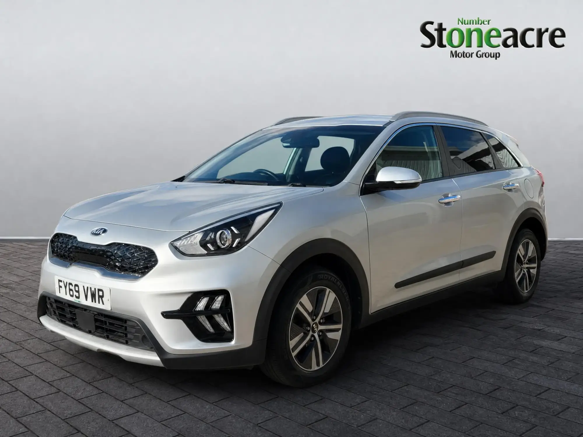 Kia Niro Image 3 Kia Niro Image 3