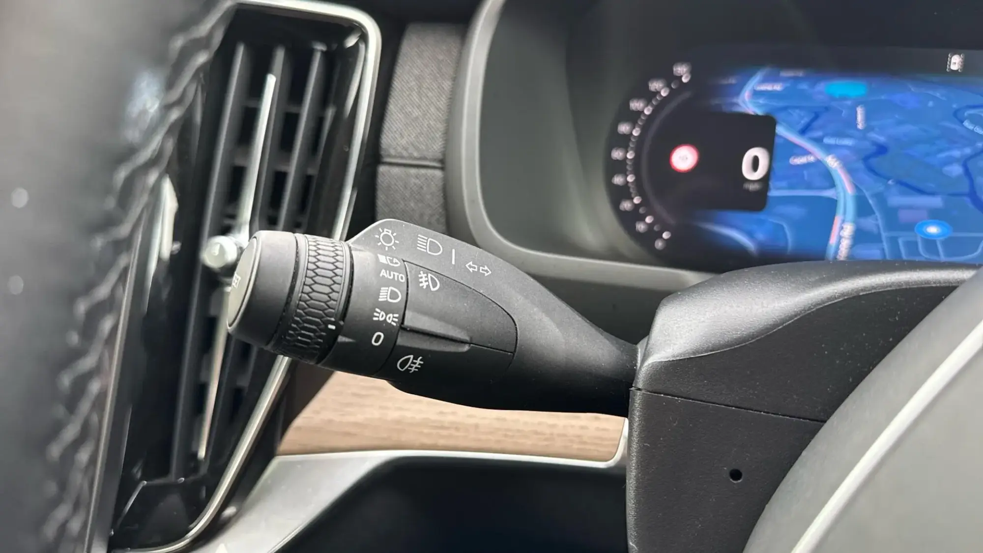 Volvo XC90 Plug-In Hybrid Image 18 Volvo XC90 Plug-In Hybrid Image 18