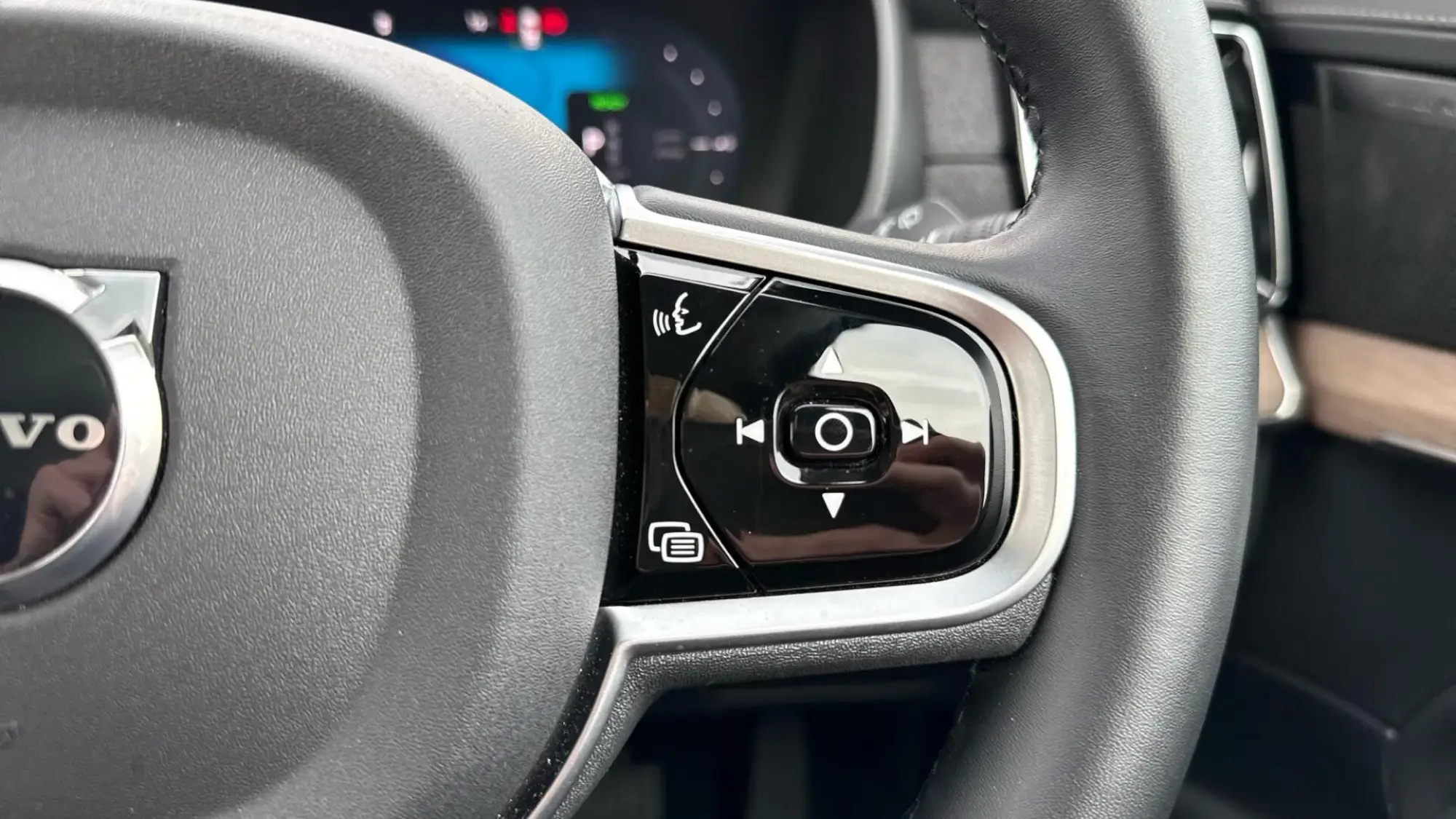 Volvo XC90 Plug-In Hybrid Image 20 Volvo XC90 Plug-In Hybrid Image 20