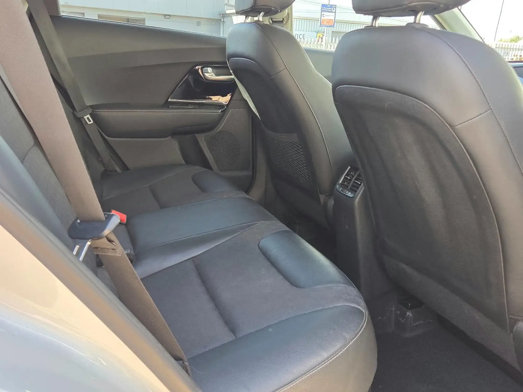 Kia Niro Image 15 Kia Niro Image 15