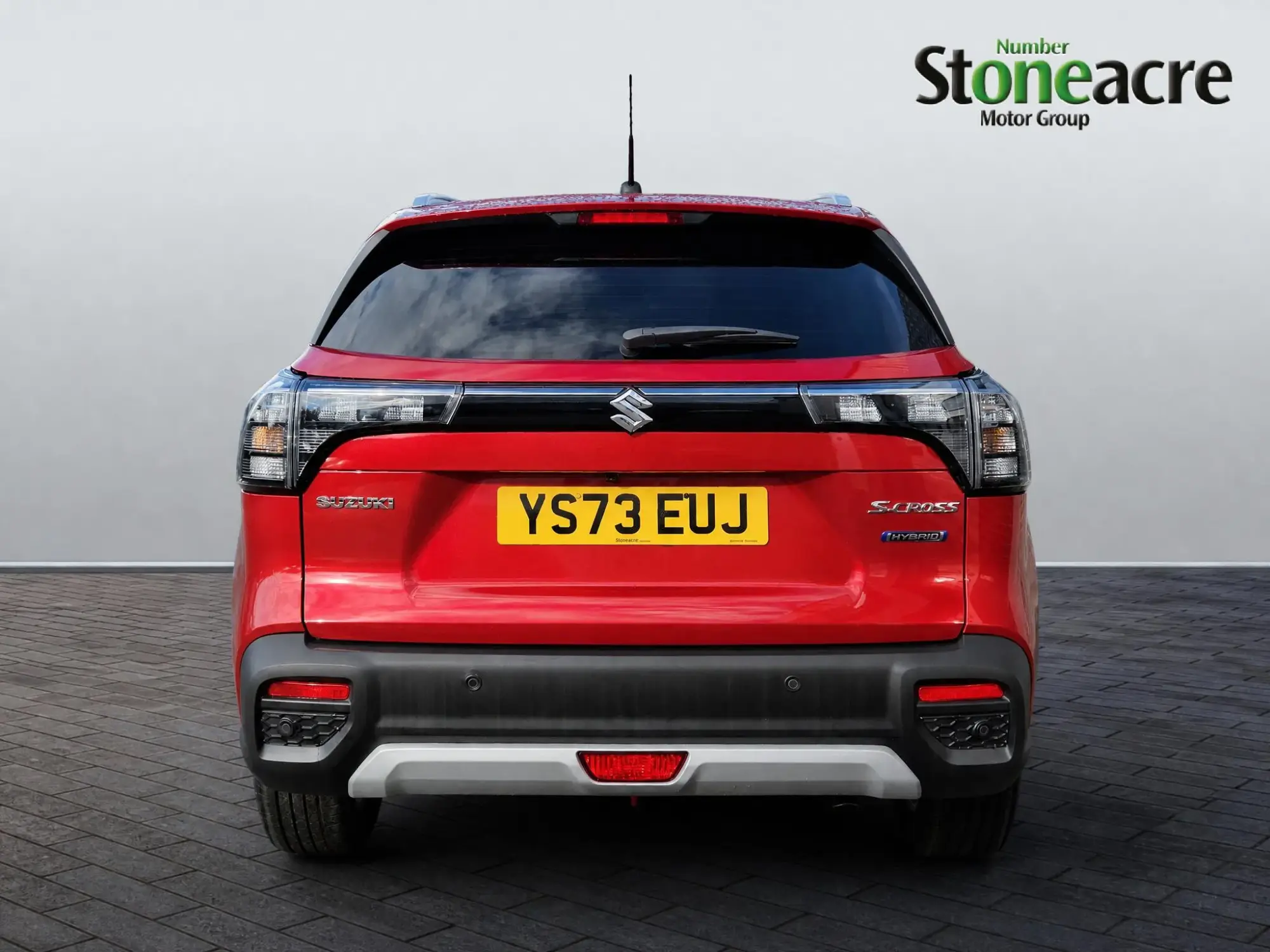 Suzuki S-Cross Hybrid Image 4