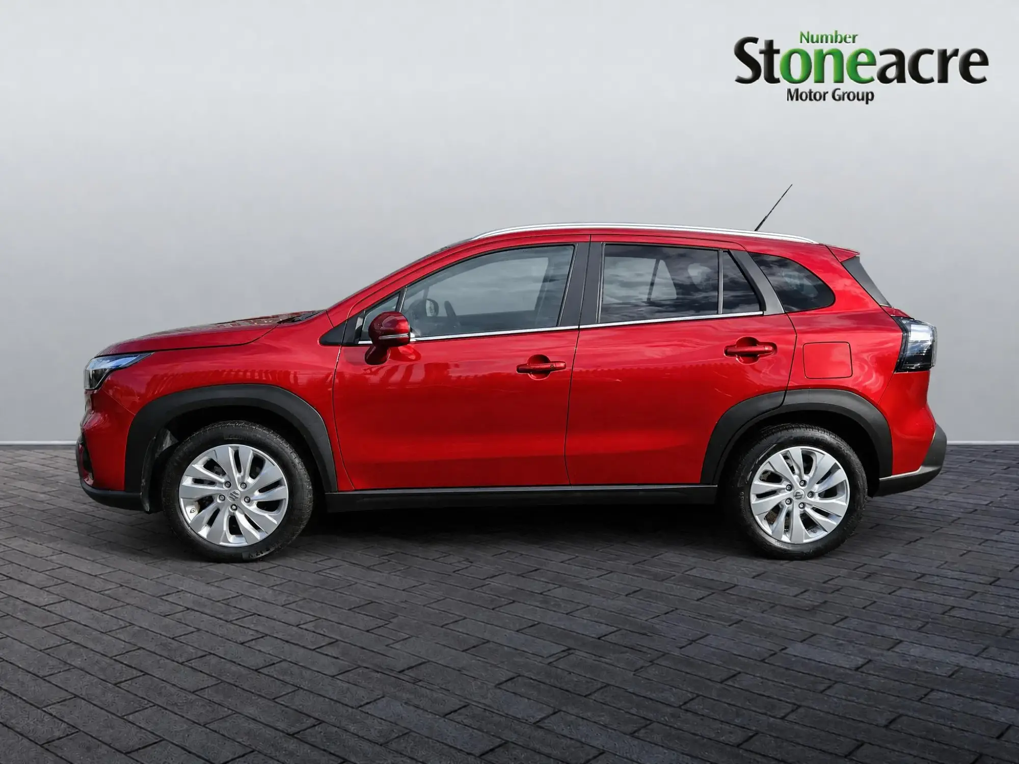Suzuki S-Cross Hybrid Image 6