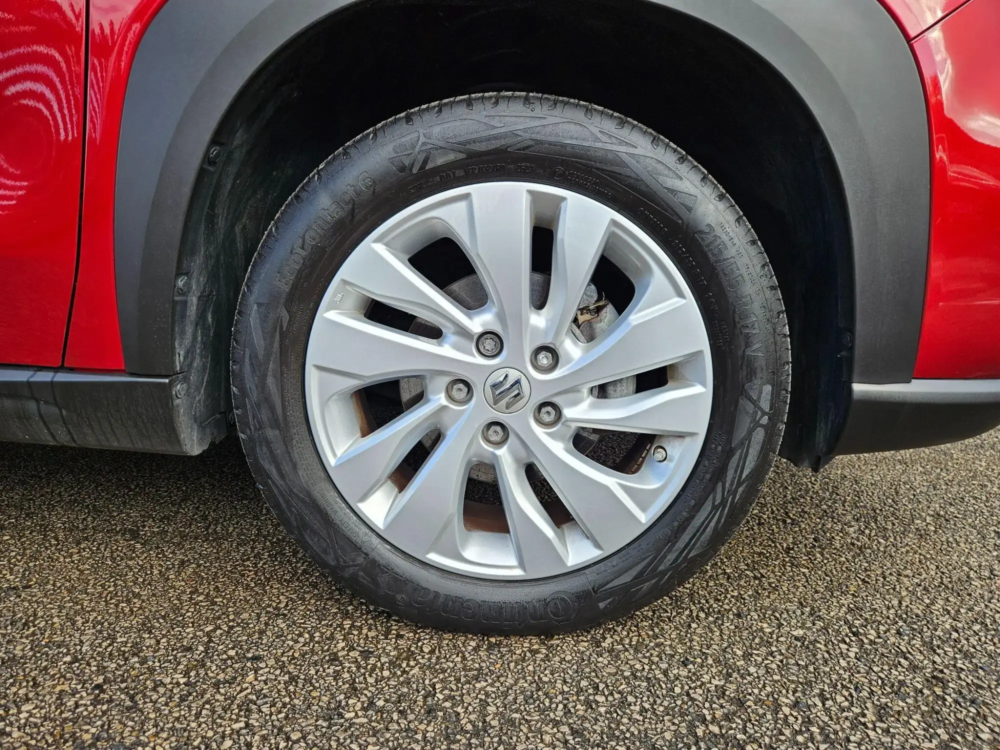 Suzuki S-Cross Hybrid Image 9