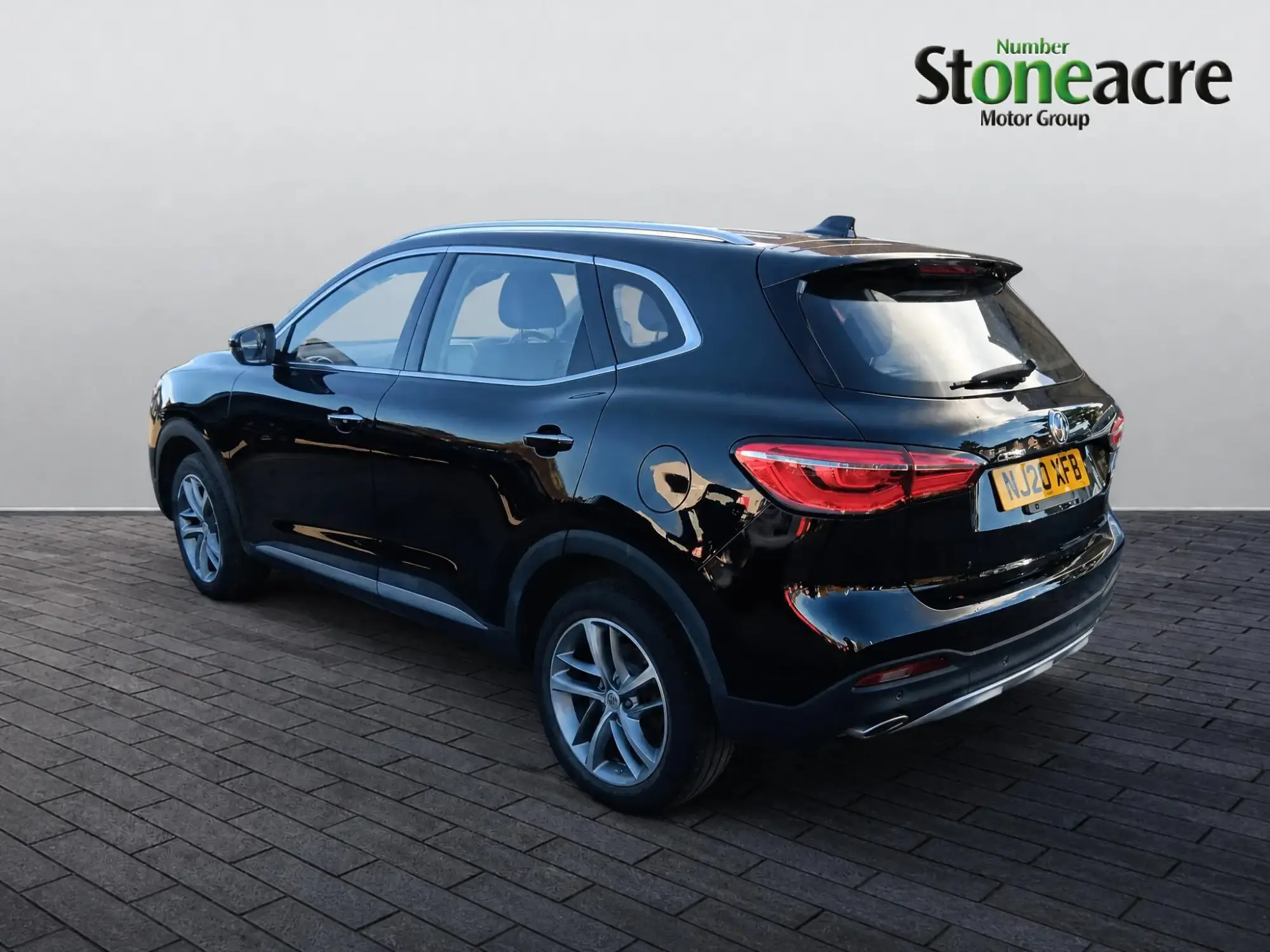 MG HS Image 4 MG HS Image 4