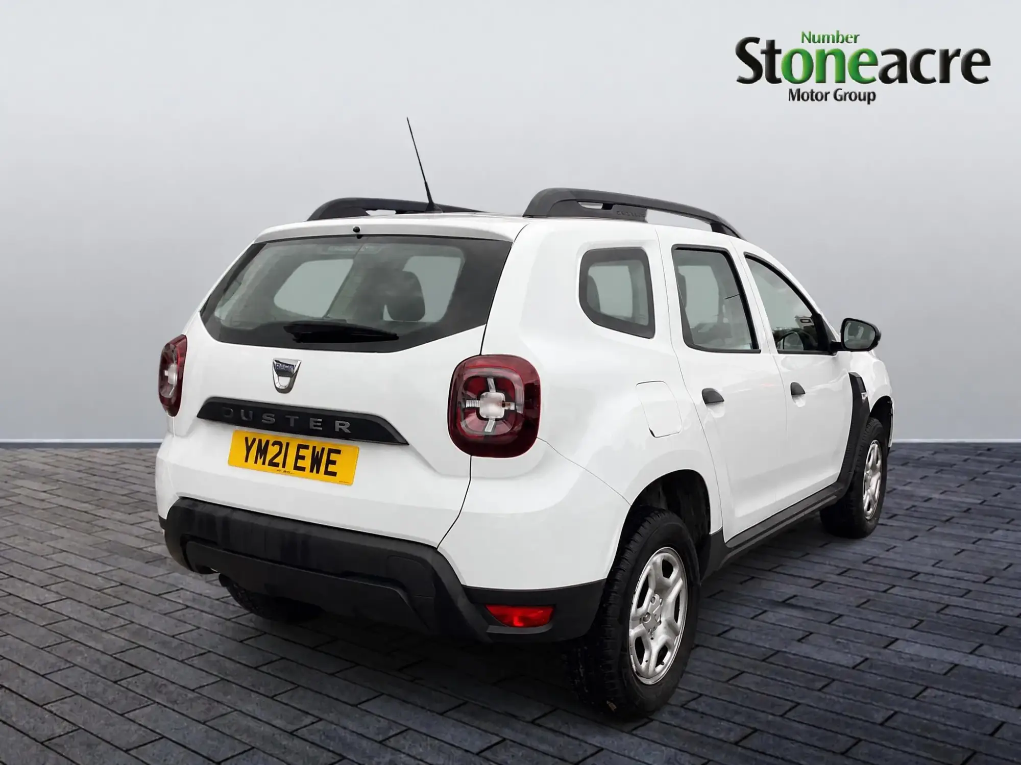 Dacia Duster 1.0 TCe 100 Essential 5dr YM21EWE Image 3 Dacia Duster 1.0 TCe 100 Essential 5dr YM21EWE Image 3