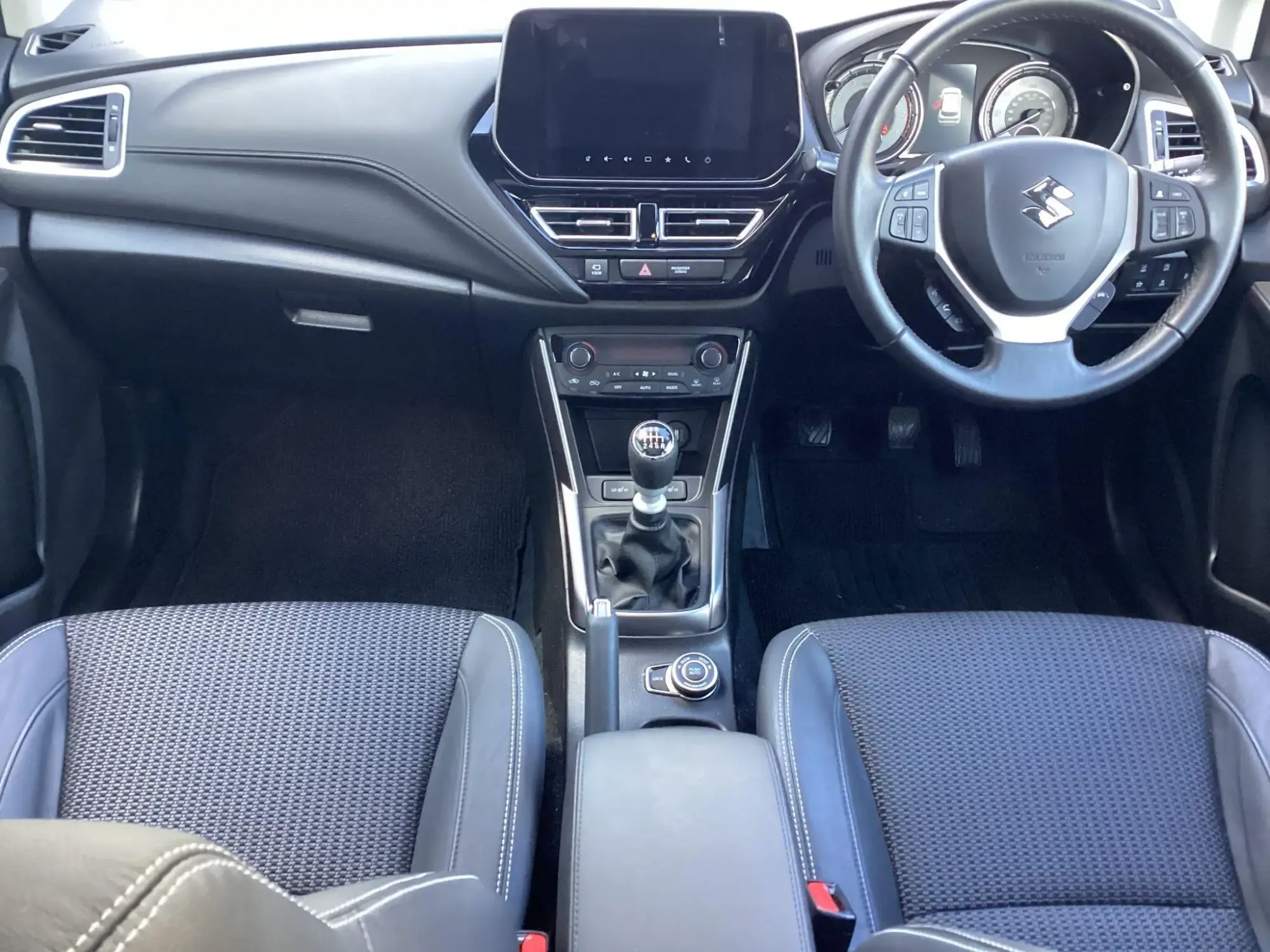 Suzuki S-Cross Image 14 Suzuki S-Cross Image 14