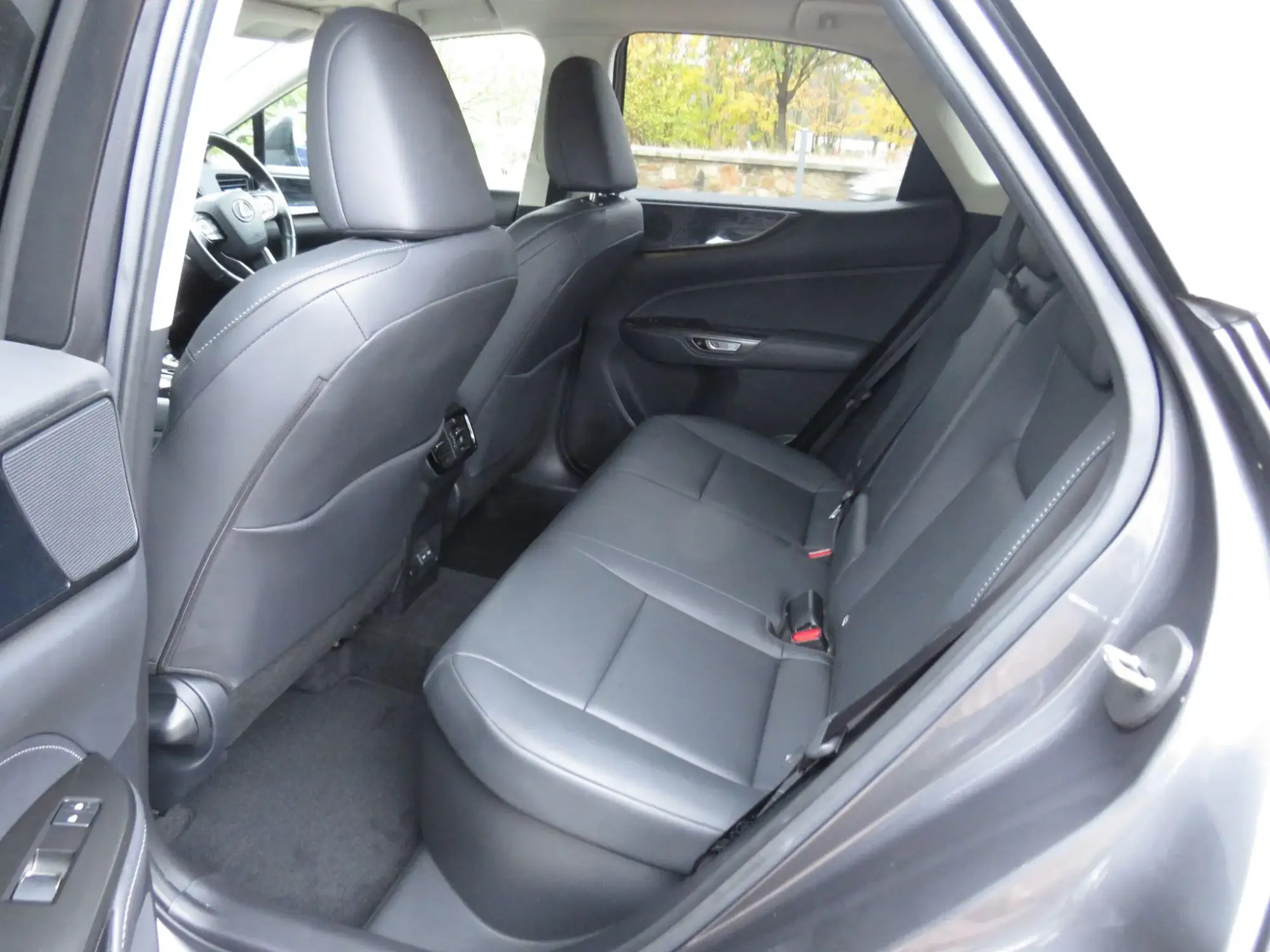 Lexus NX Self-Charging Hybrid Image 17 Lexus NX Self-Charging Hybrid Image 17
