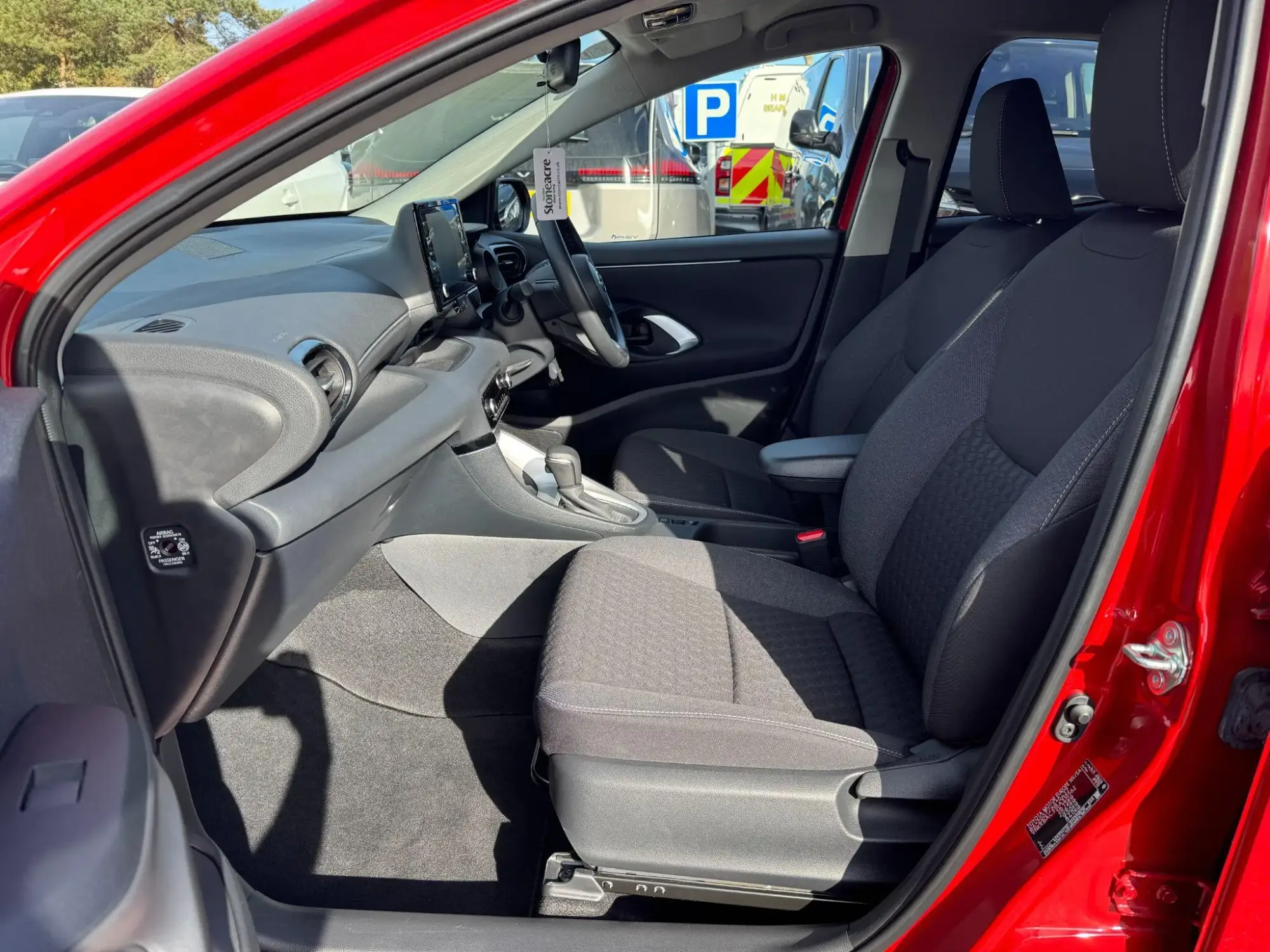 Toyota Yaris Hybrid Image 14 Toyota Yaris Hybrid Image 14